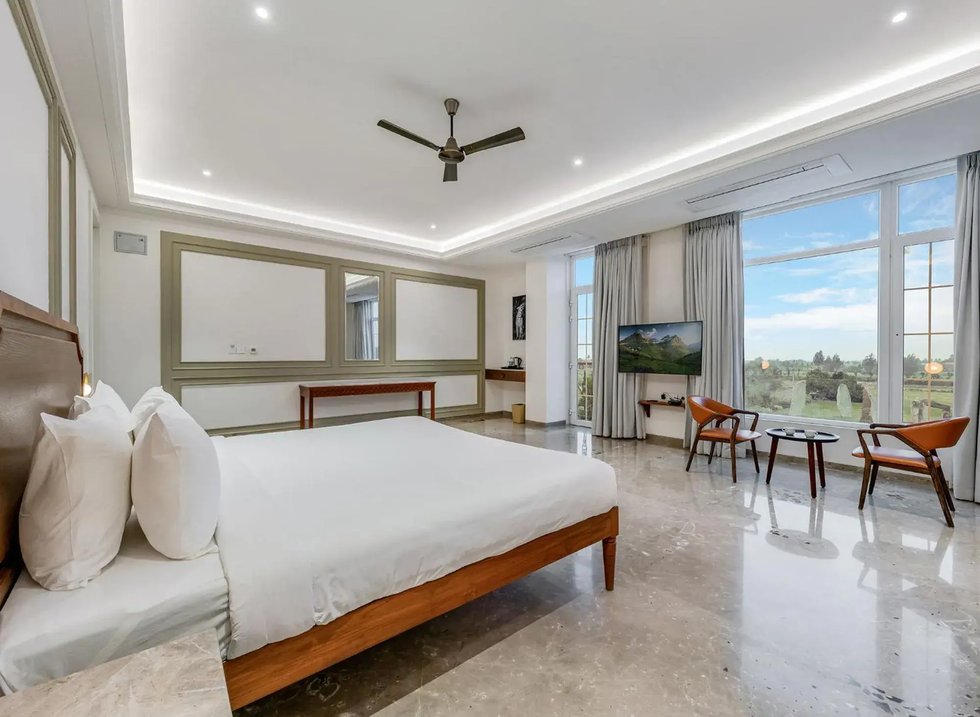 Bedroom, Bed in Highland Club with Swimming Pool-GYM Bedroom, Bed in Highland Club with Swimming Pool-GYM