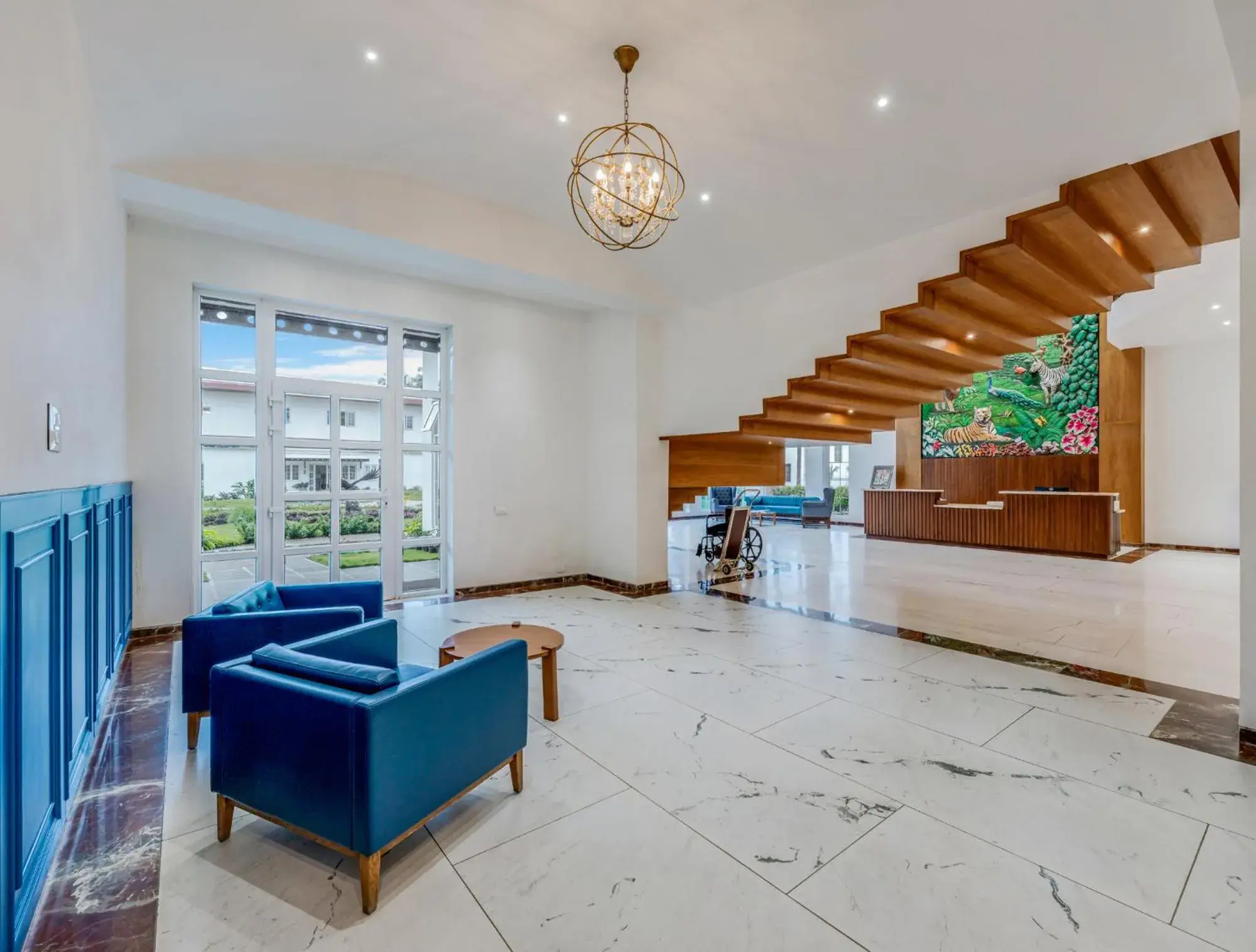 Living room in Highland Club with Swimming Pool-GYM Living room in Highland Club with Swimming Pool-GYM