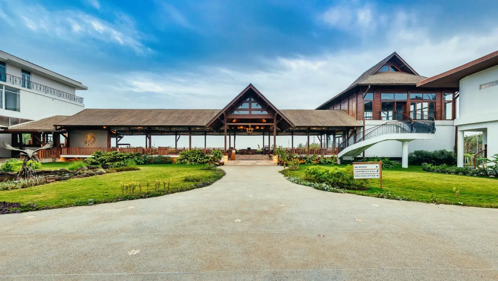 Property building in Highland Club with Swimming Pool-GYM Property building in Highland Club with Swimming Pool-GYM