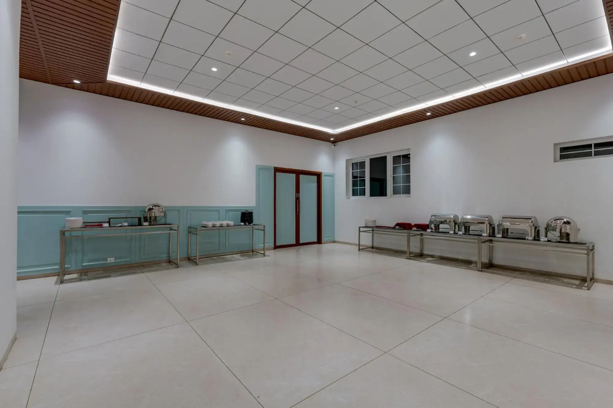 Banquet/Function facilities in Highland Club with Swimming Pool-GYM Banquet/Function facilities in Highland Club with Swimming Pool-GYM