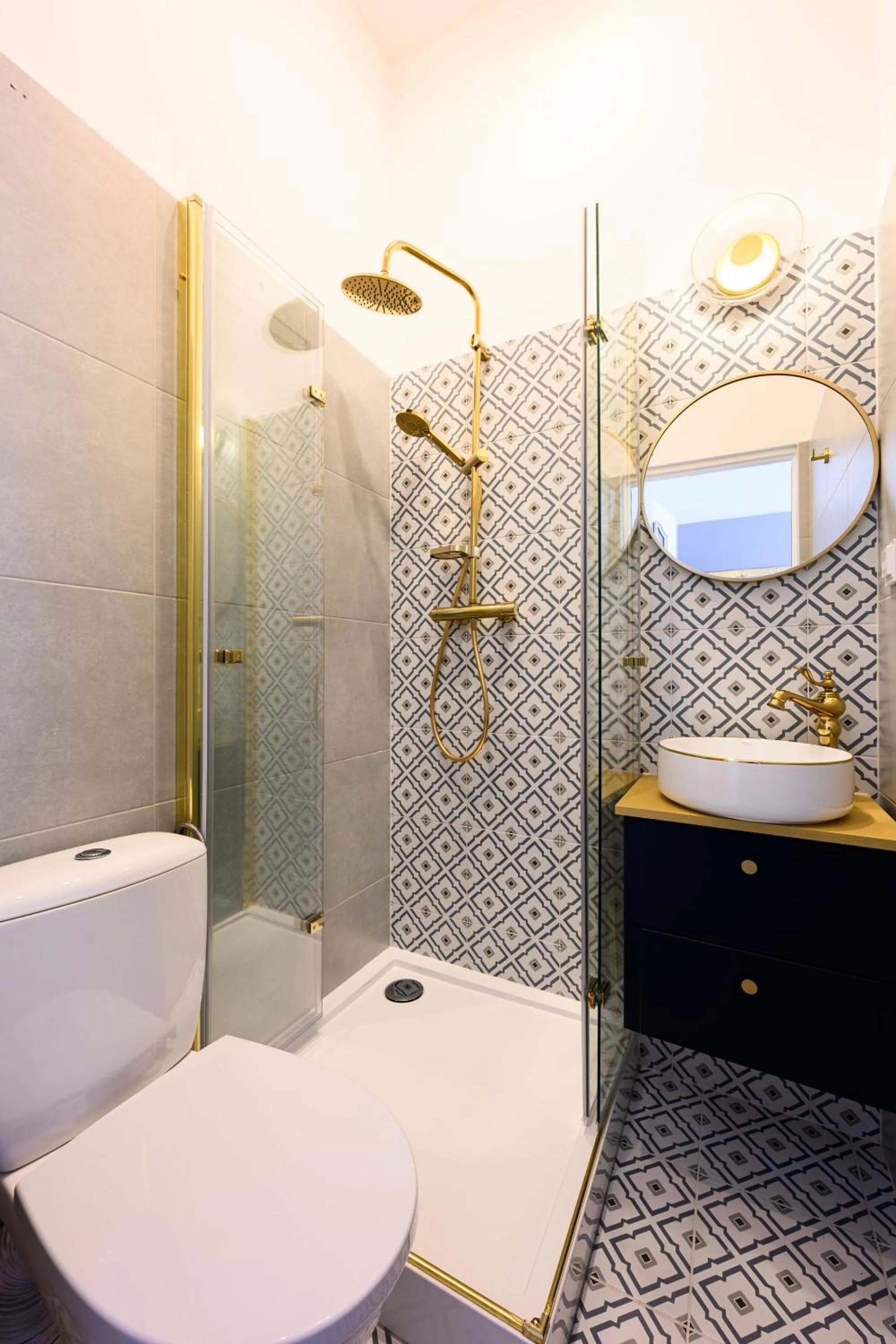 Shower in Wiślna Main Square Apartments