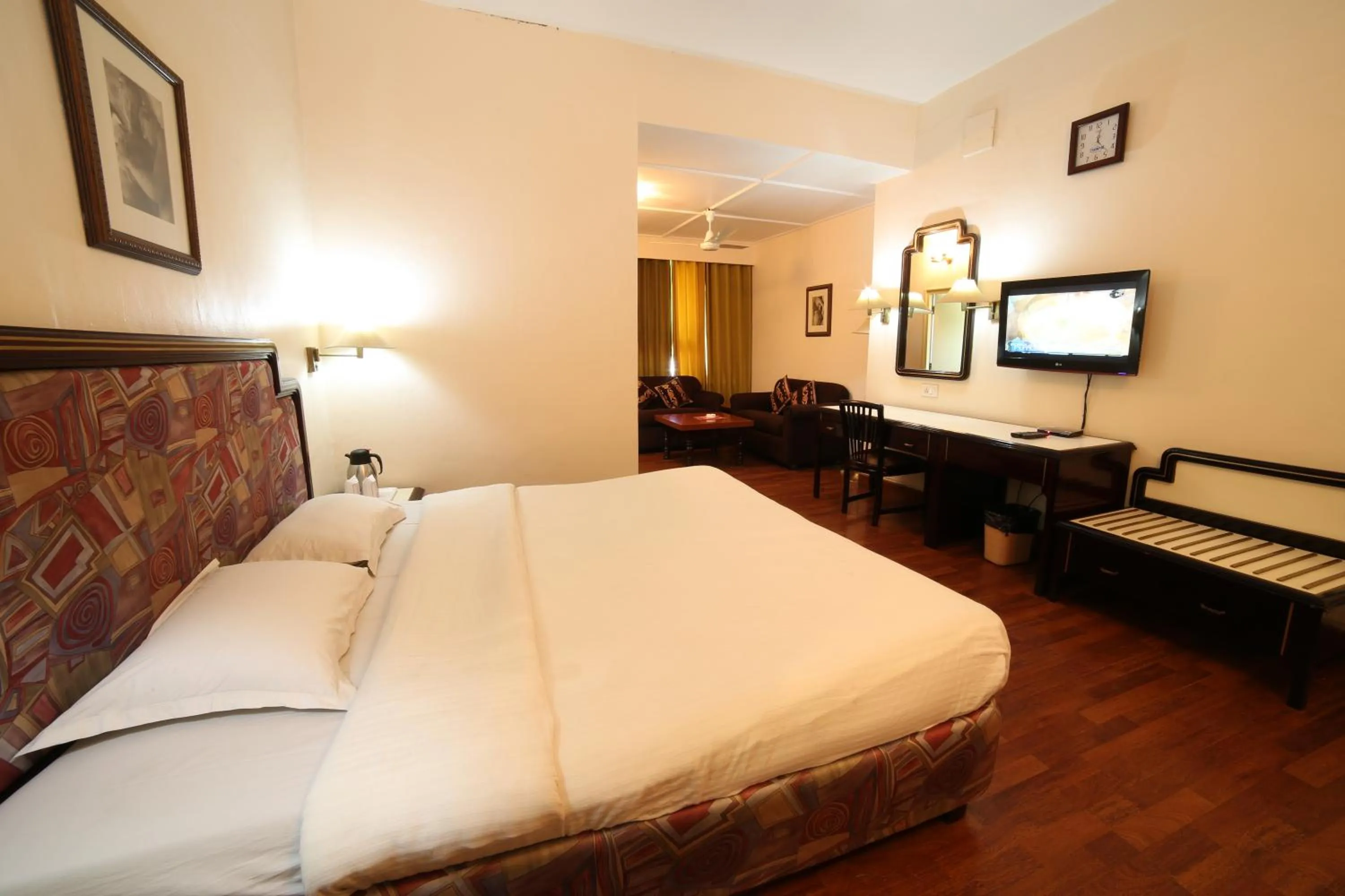 Bed in Hotel Samrat International