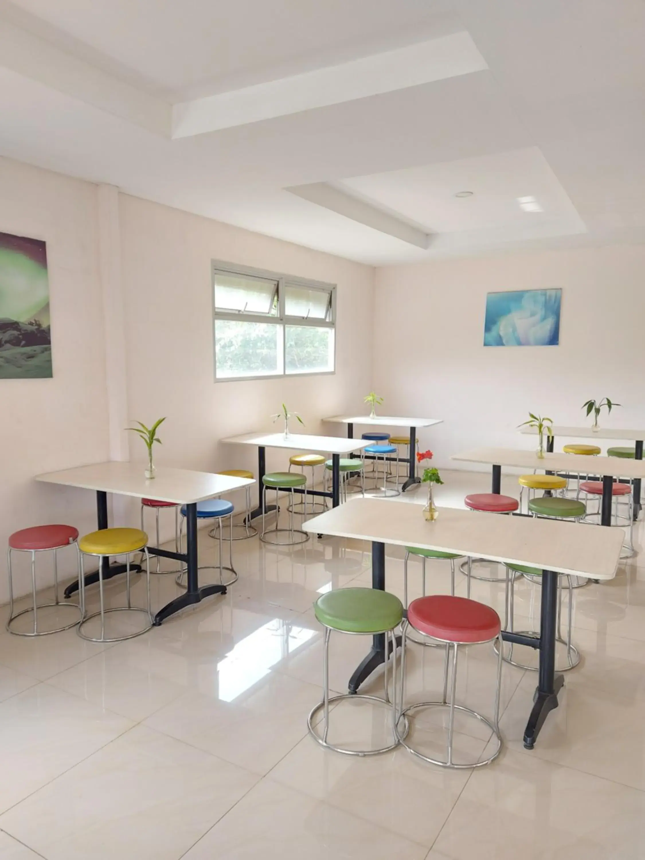 Restaurant/places to eat in The Aurora by Makati Restaurant/places to eat in The Aurora by Makati