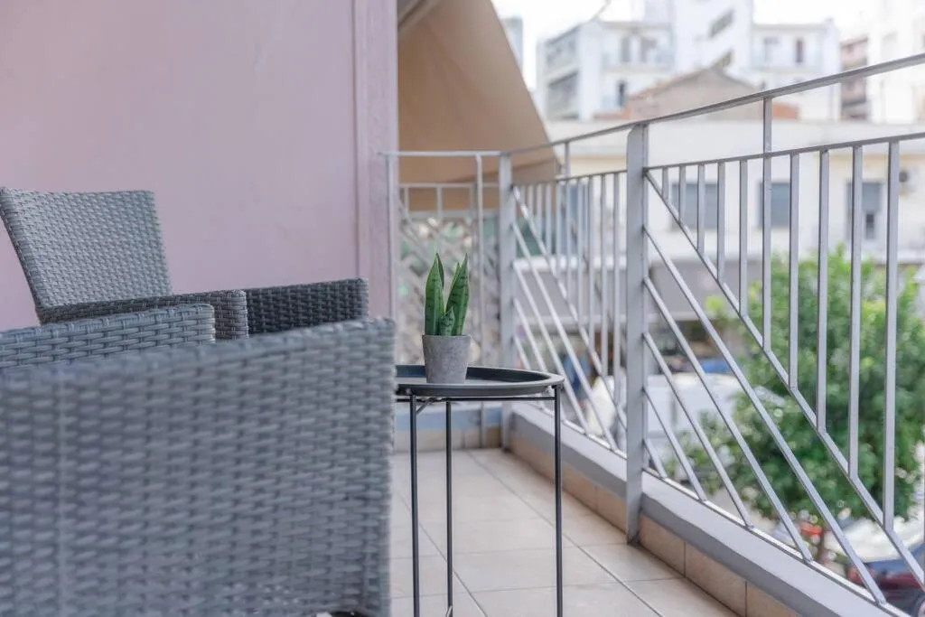 Patio in #S20 Chic 1 BR apartment in the centre of Volos