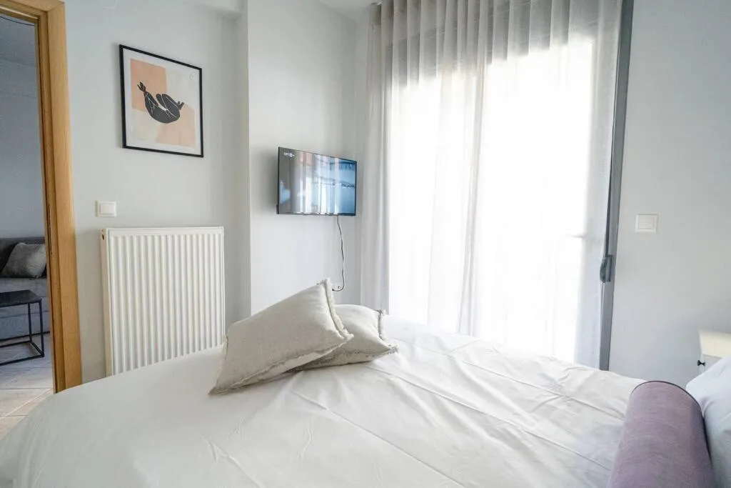Photo of the whole room, Bed in #S20 Chic 1 BR apartment in the centre of Volos