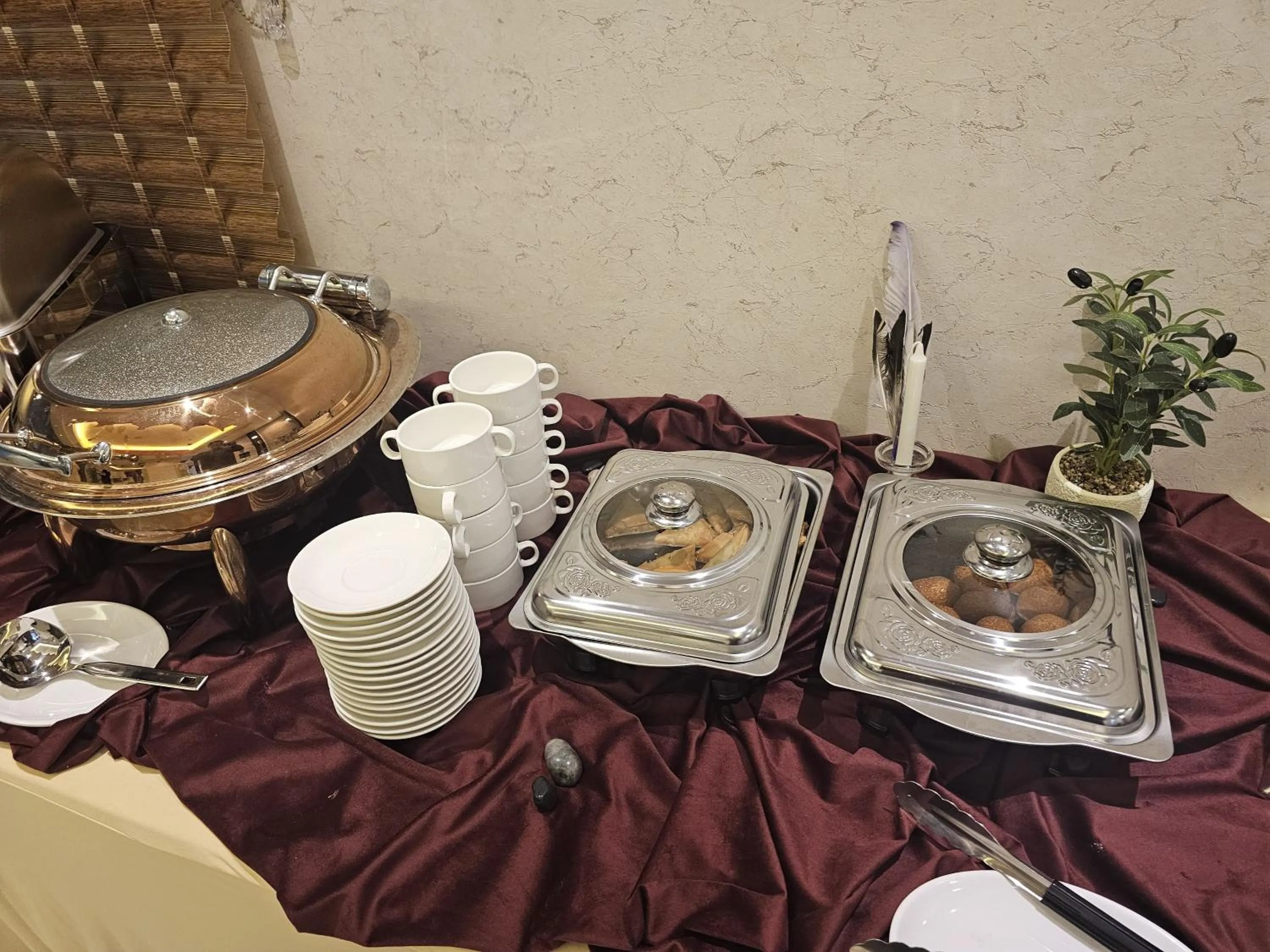 Restaurant/places to eat in Ocean View Al Zahra