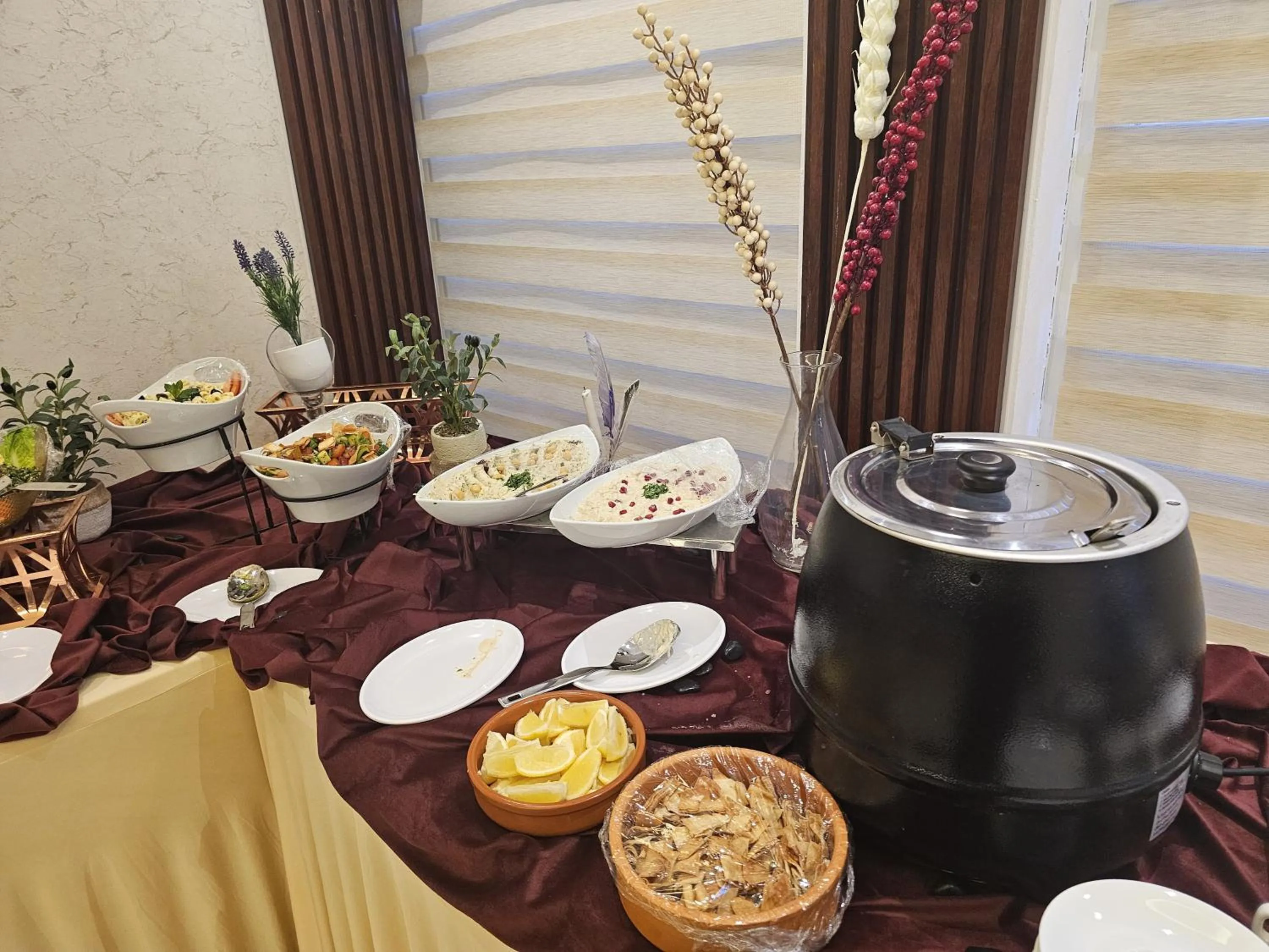 Restaurant/places to eat in Ocean View Al Zahra