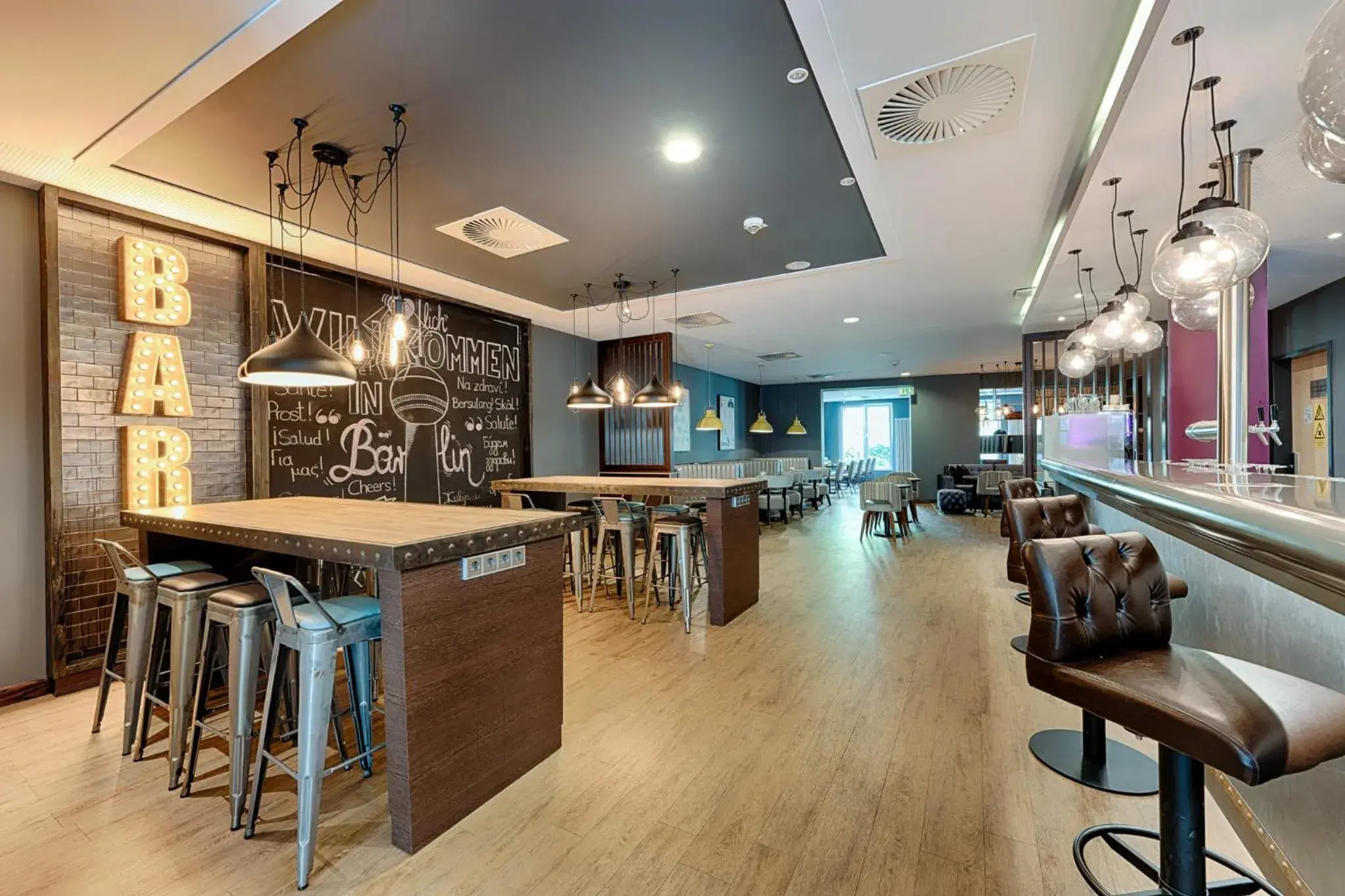 Restaurant/places to eat in Premier Inn Berlin City Centre Restaurant/places to eat in Premier Inn Berlin City Centre