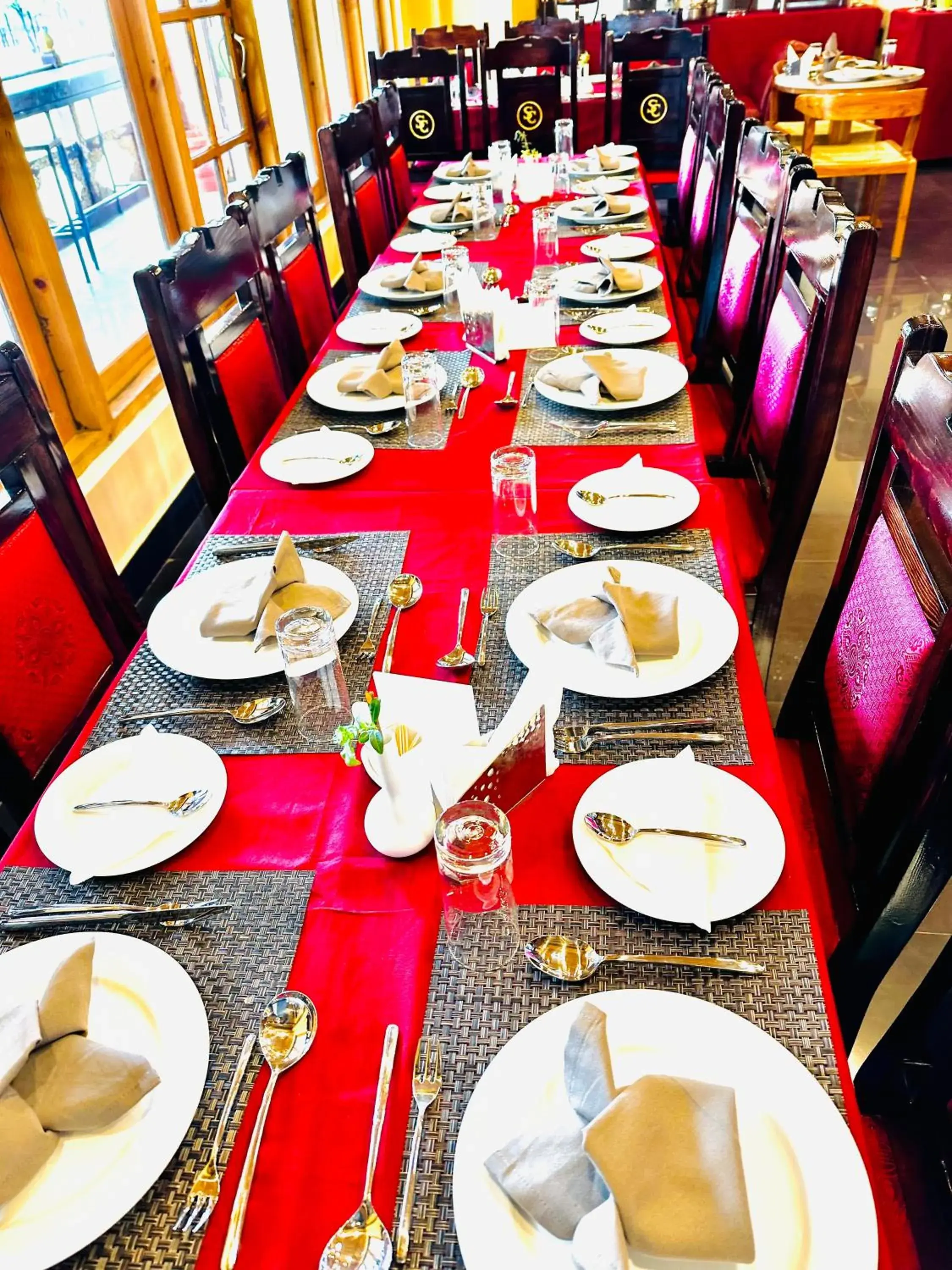 Restaurant/places to eat in Silver Cloud Hotel Restaurant/places to eat in Silver Cloud Hotel