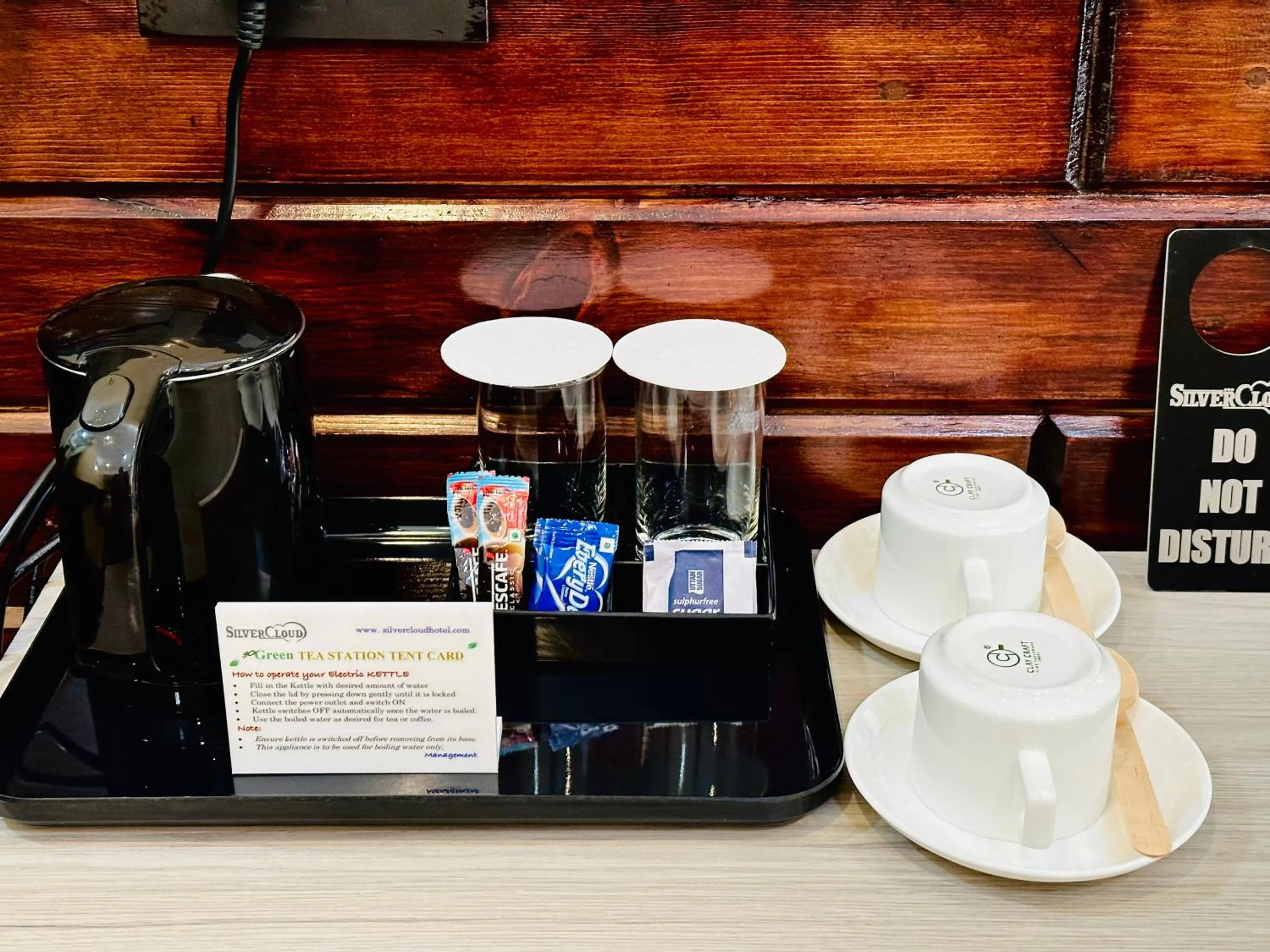 Coffee/tea facilities in Silver Cloud Hotel