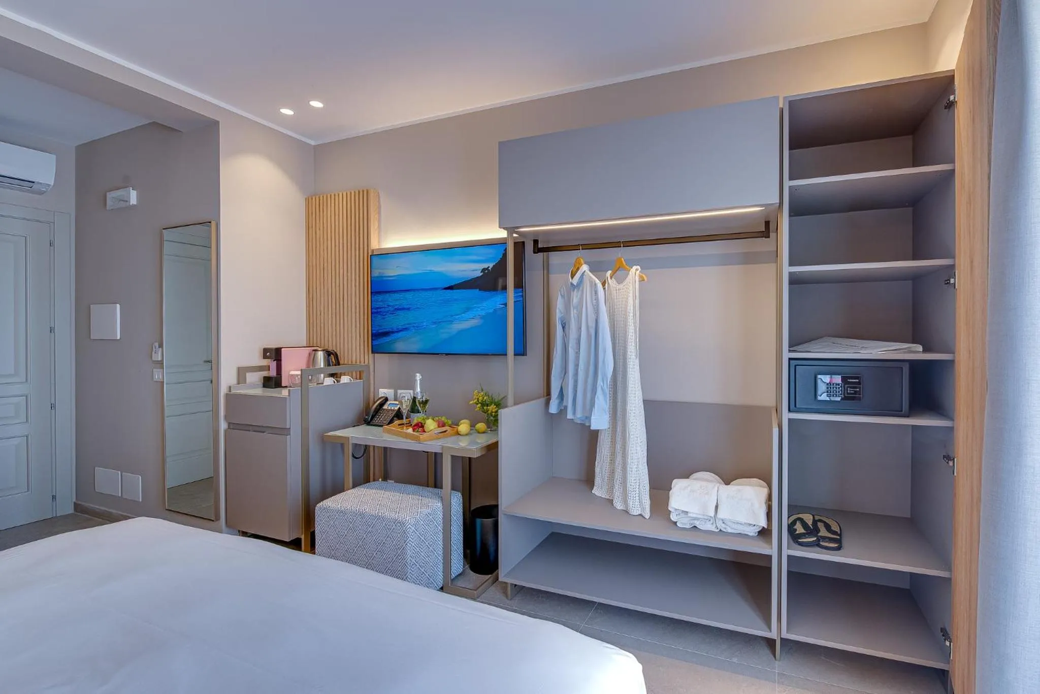 Photo of the whole room, Bed in Villa Salisà