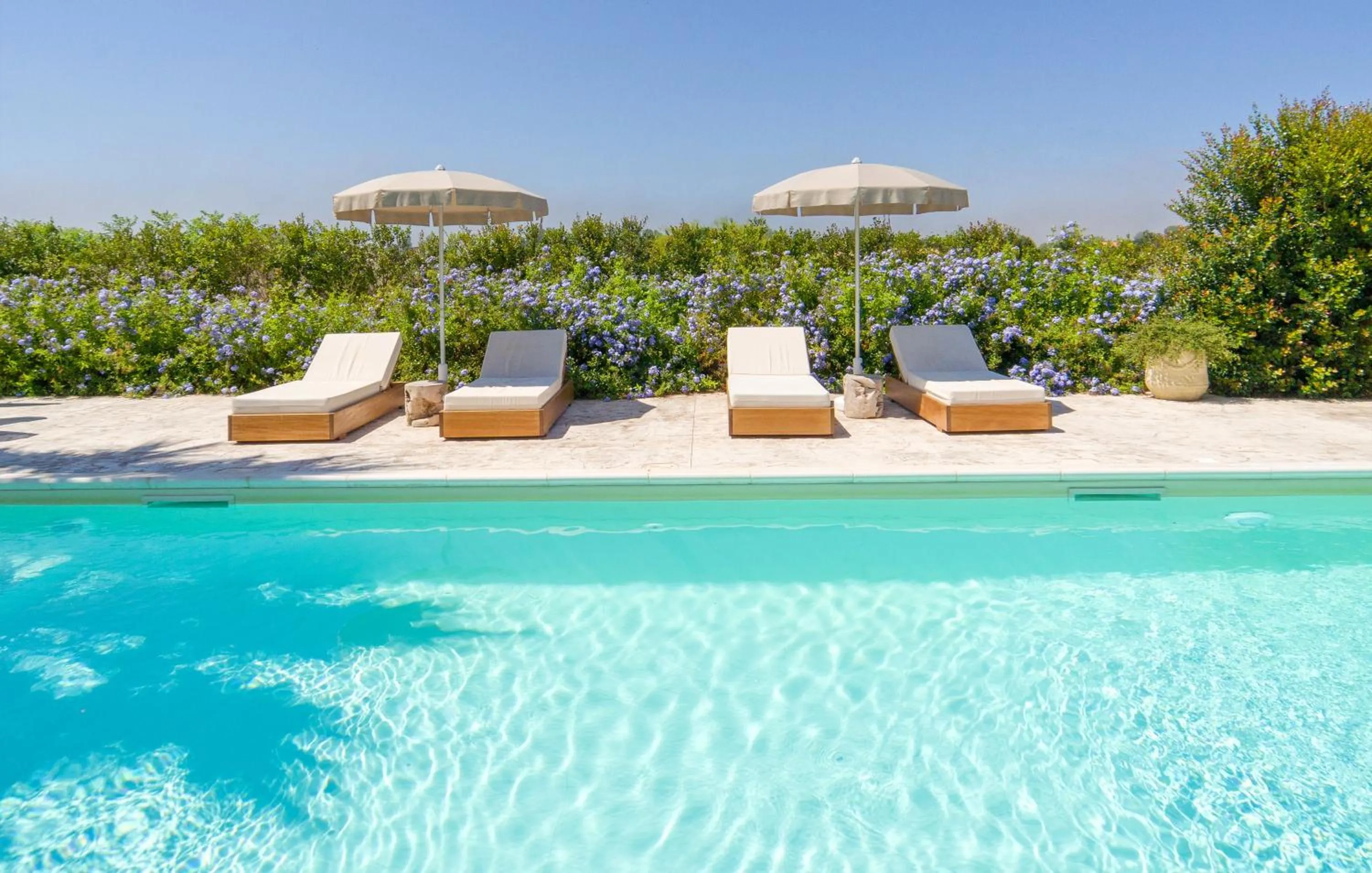Swimming pool in Villa Salisà