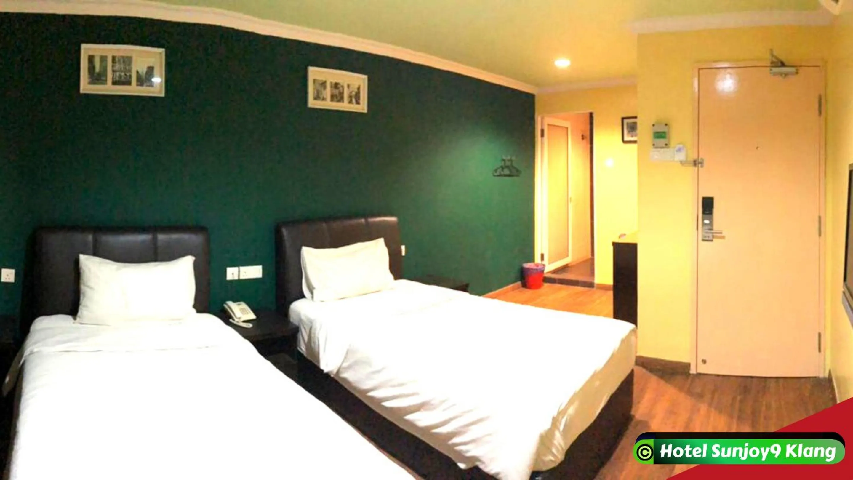 Bedroom, Bed in Hotel Sunjoy9 Klang
