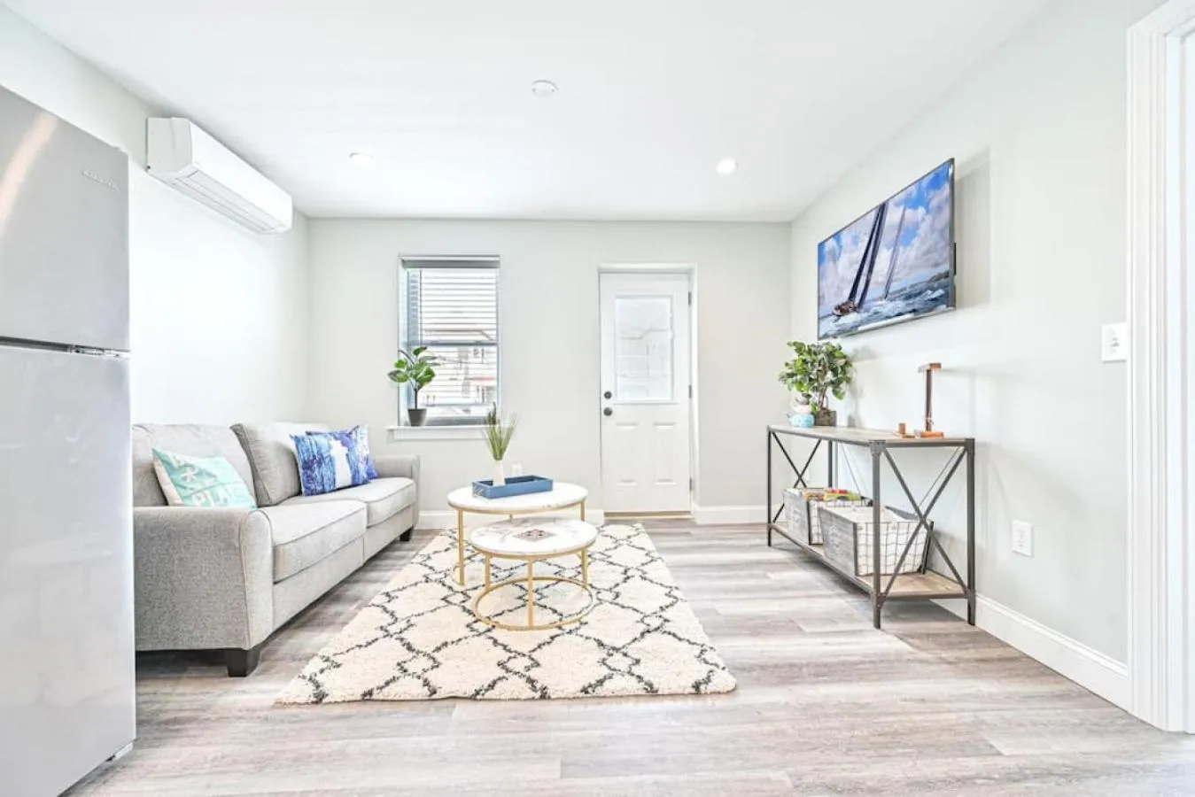 Living room in 318 E Youngs Ave Unit 5 Salty Shore Oasis Spectacular Retreat