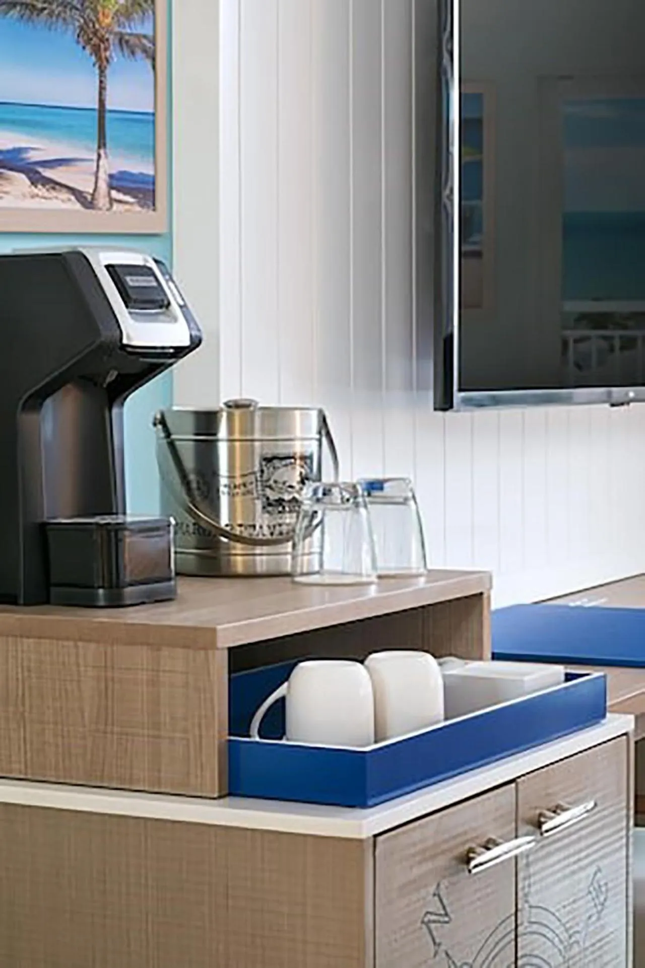 Coffee/tea facilities in Margaritaville Beach Resort Ft Myers Beach