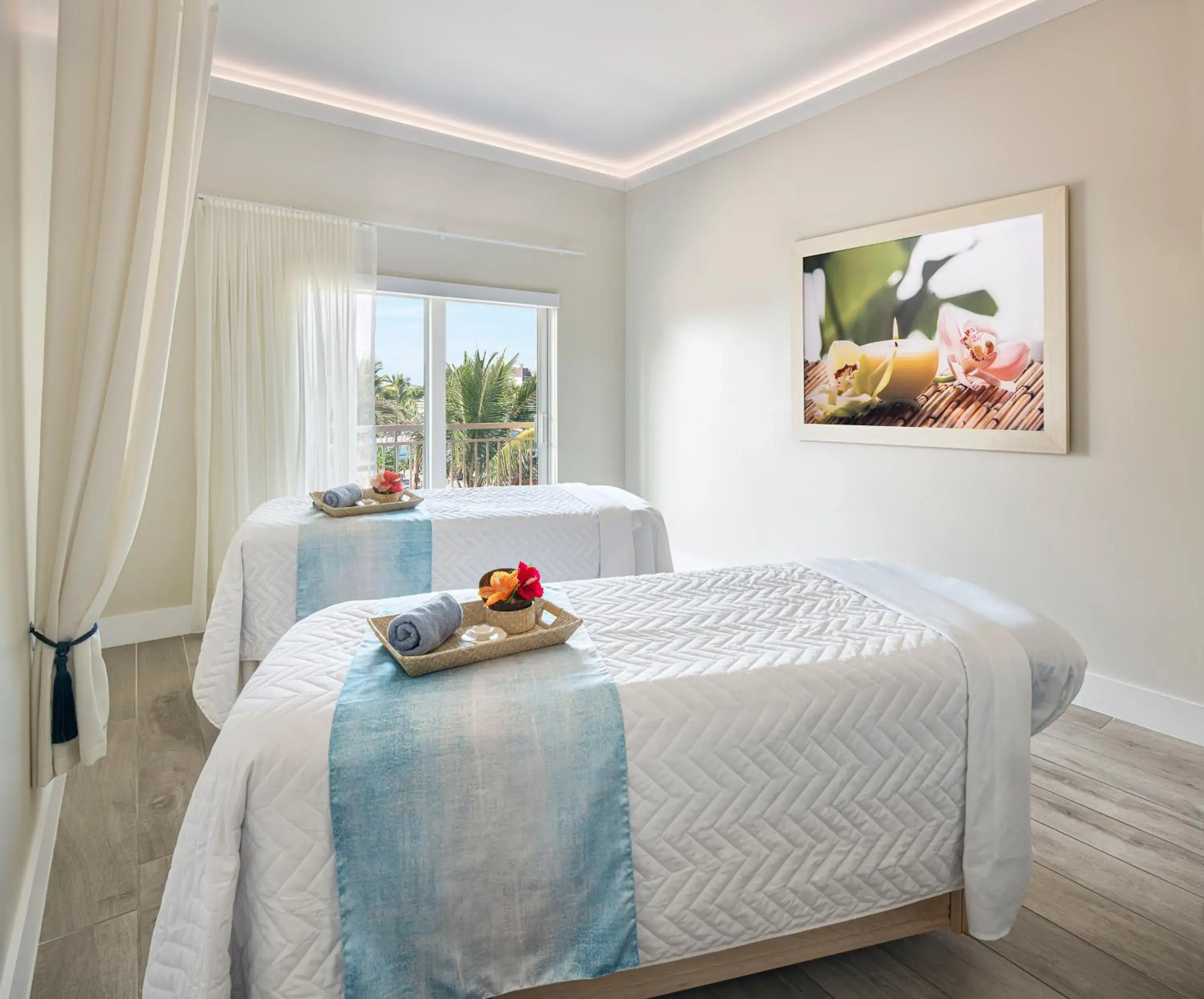 Massage, Bed in Margaritaville Beach Resort Ft Myers Beach Massage, Bed in Margaritaville Beach Resort Ft Myers Beach