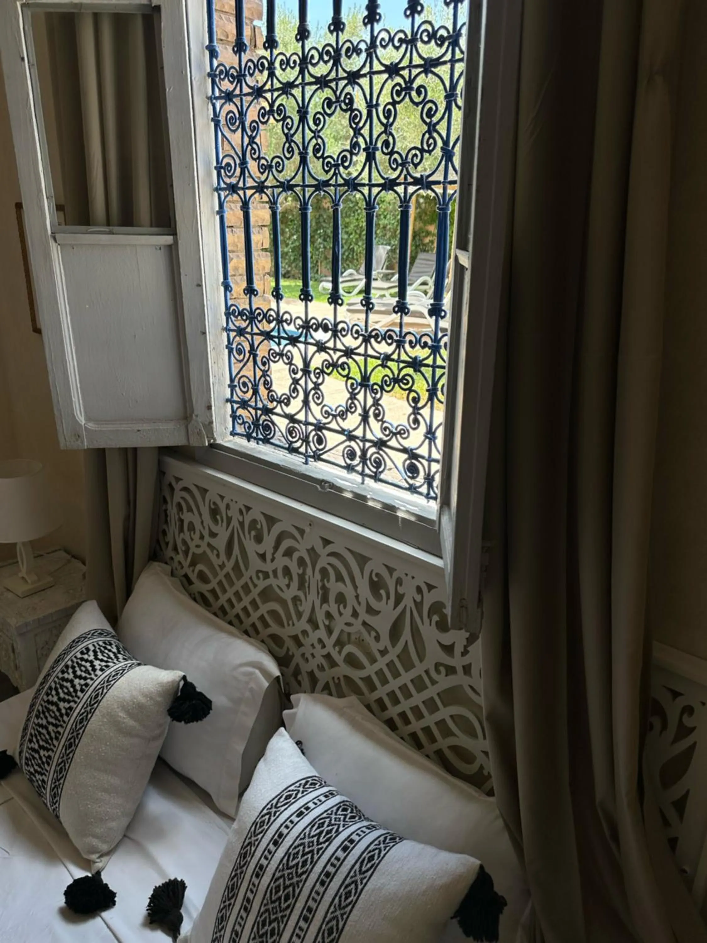 Bed in Oasis Merasi Marrakech