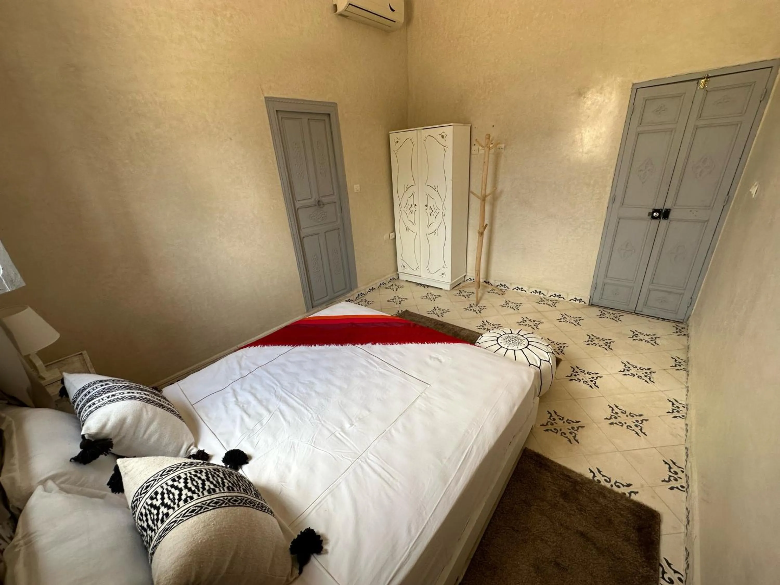 Bed in Oasis Merasi Marrakech