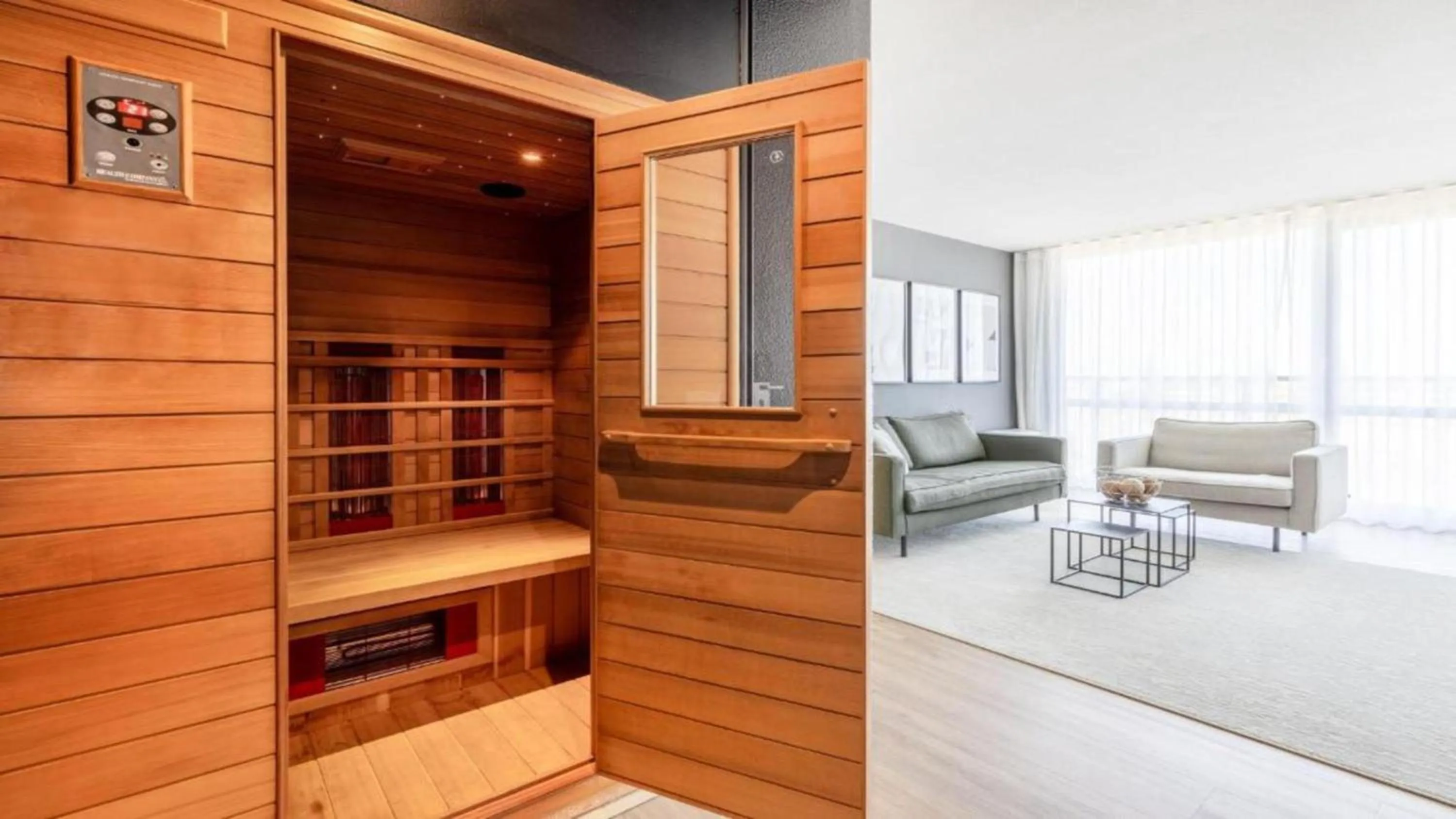 Bedroom in Garner Hotel Maastricht by IHG