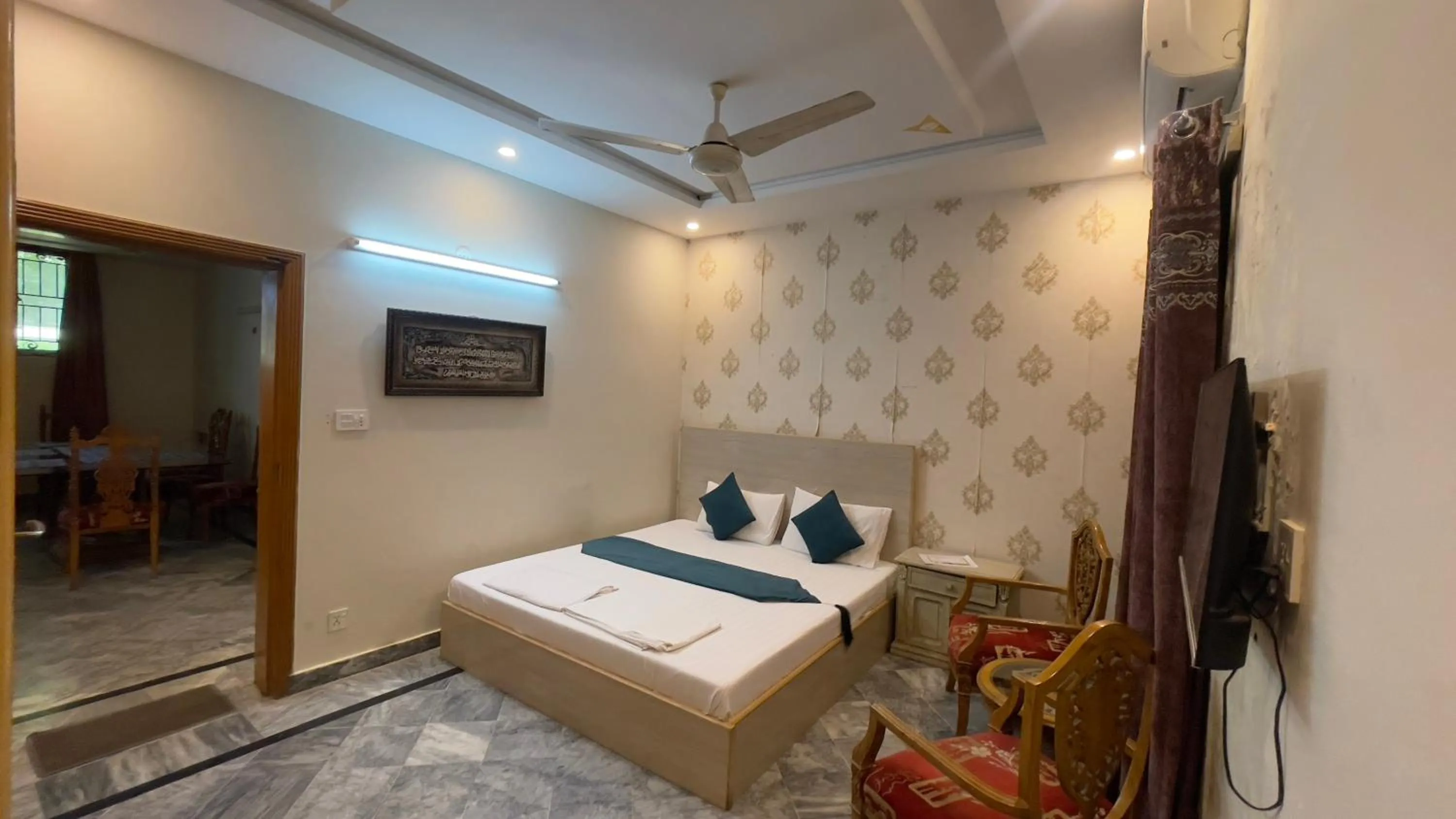 Midways Guest House and Hotels