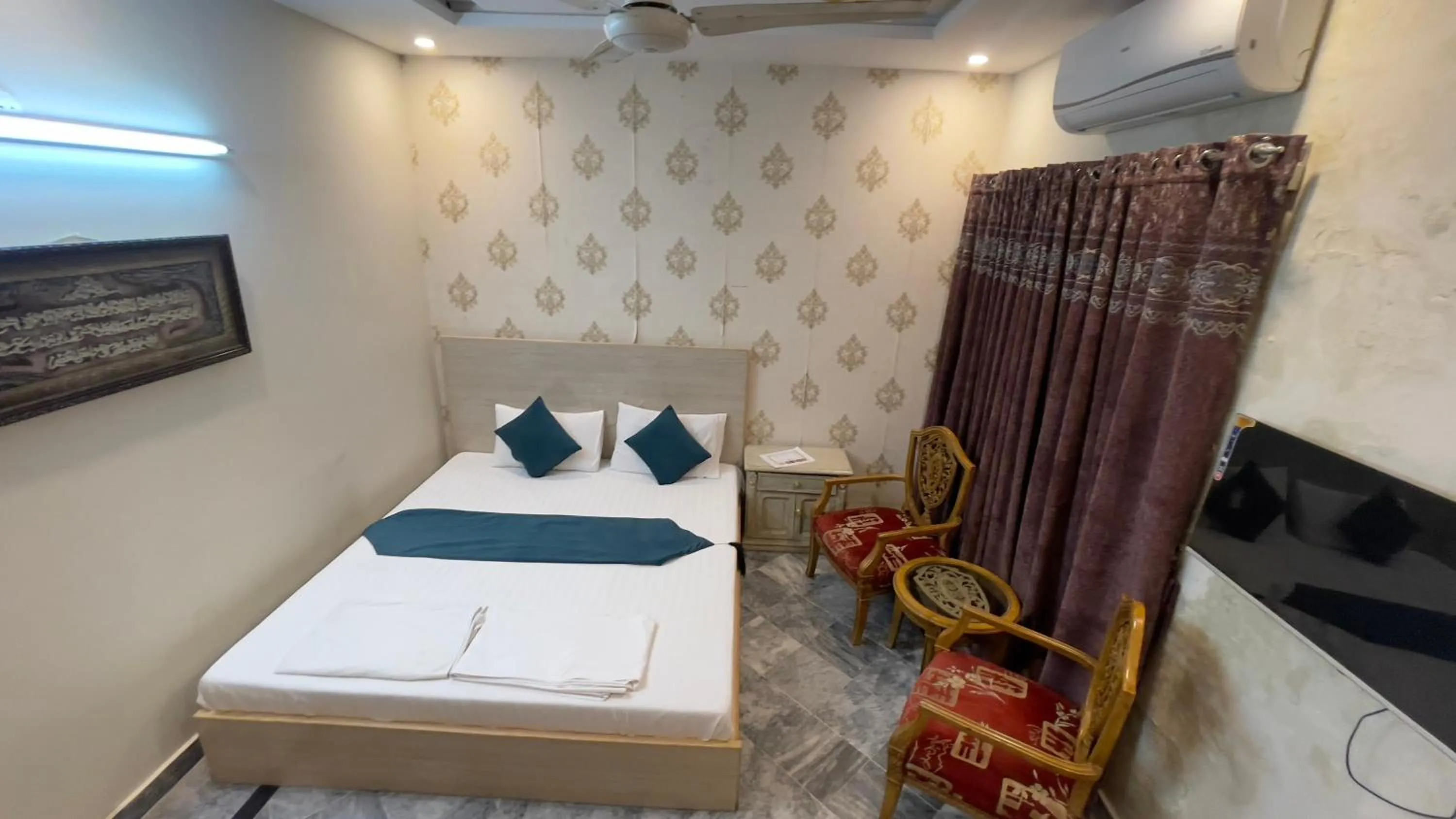 Midways Guest House and Hotels