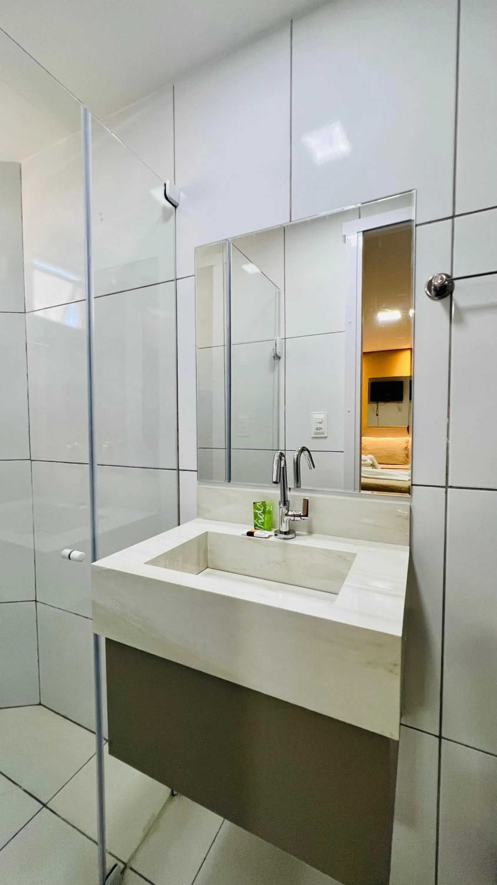 Shower in Hotel Pousada Kairos Manaira