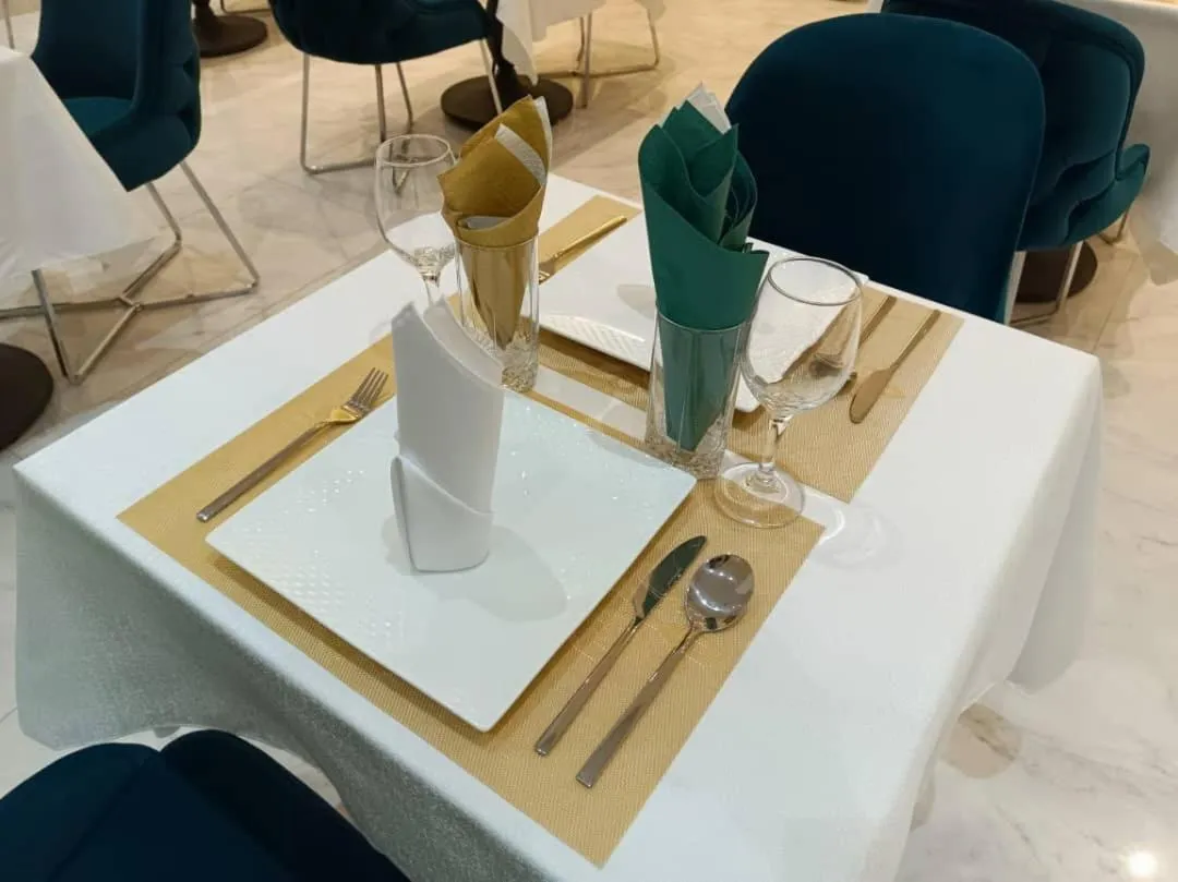 DE MANCHY HOTELS & SUITES