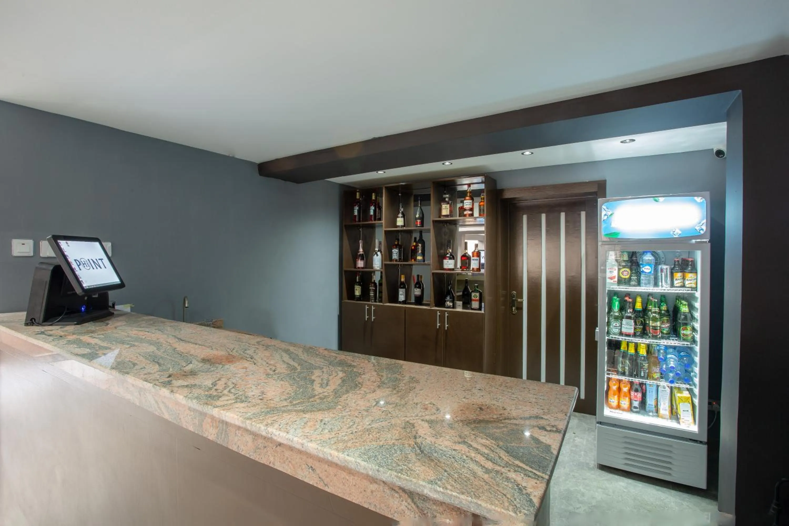 DE MANCHY HOTELS & SUITES