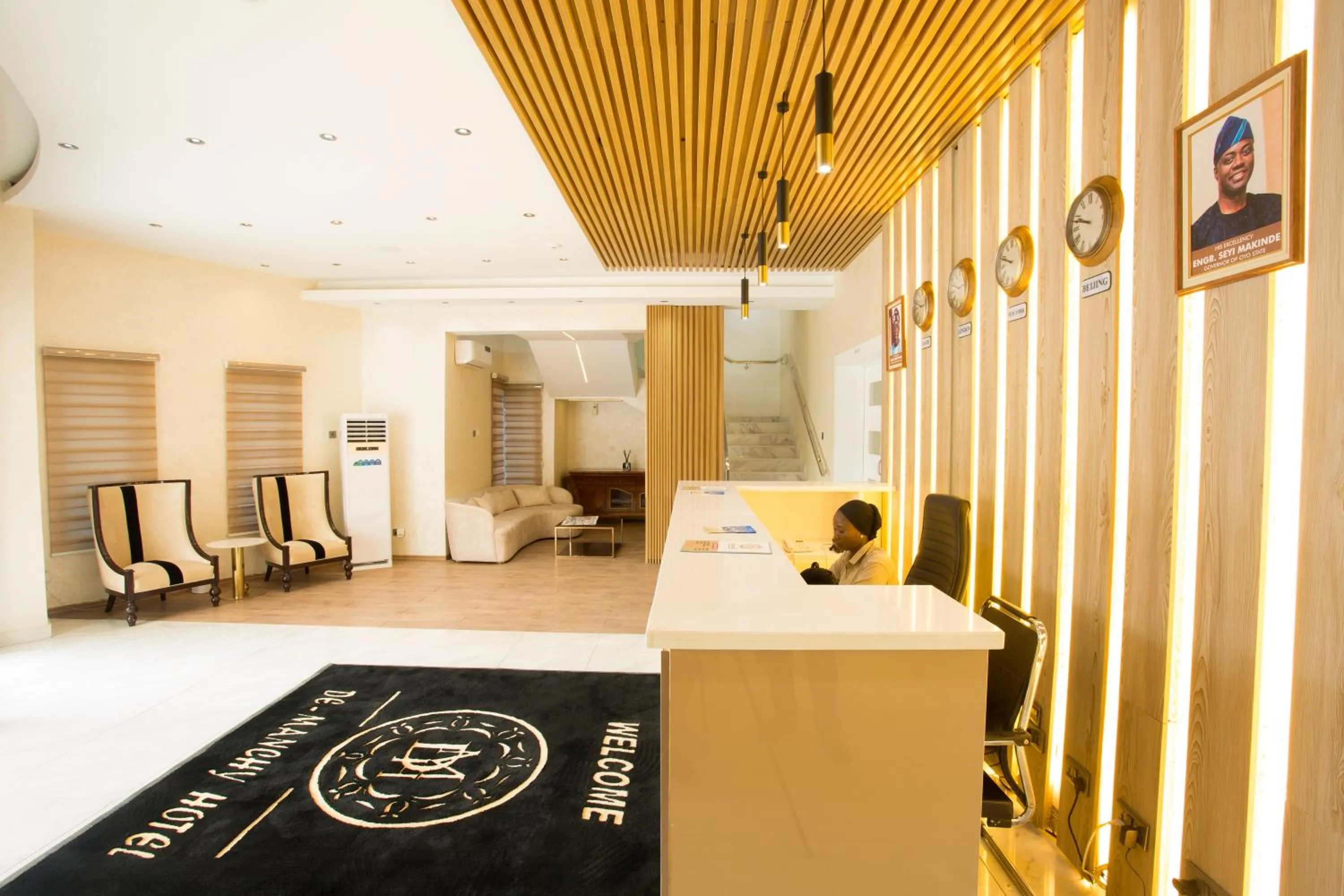 DE MANCHY HOTELS & SUITES