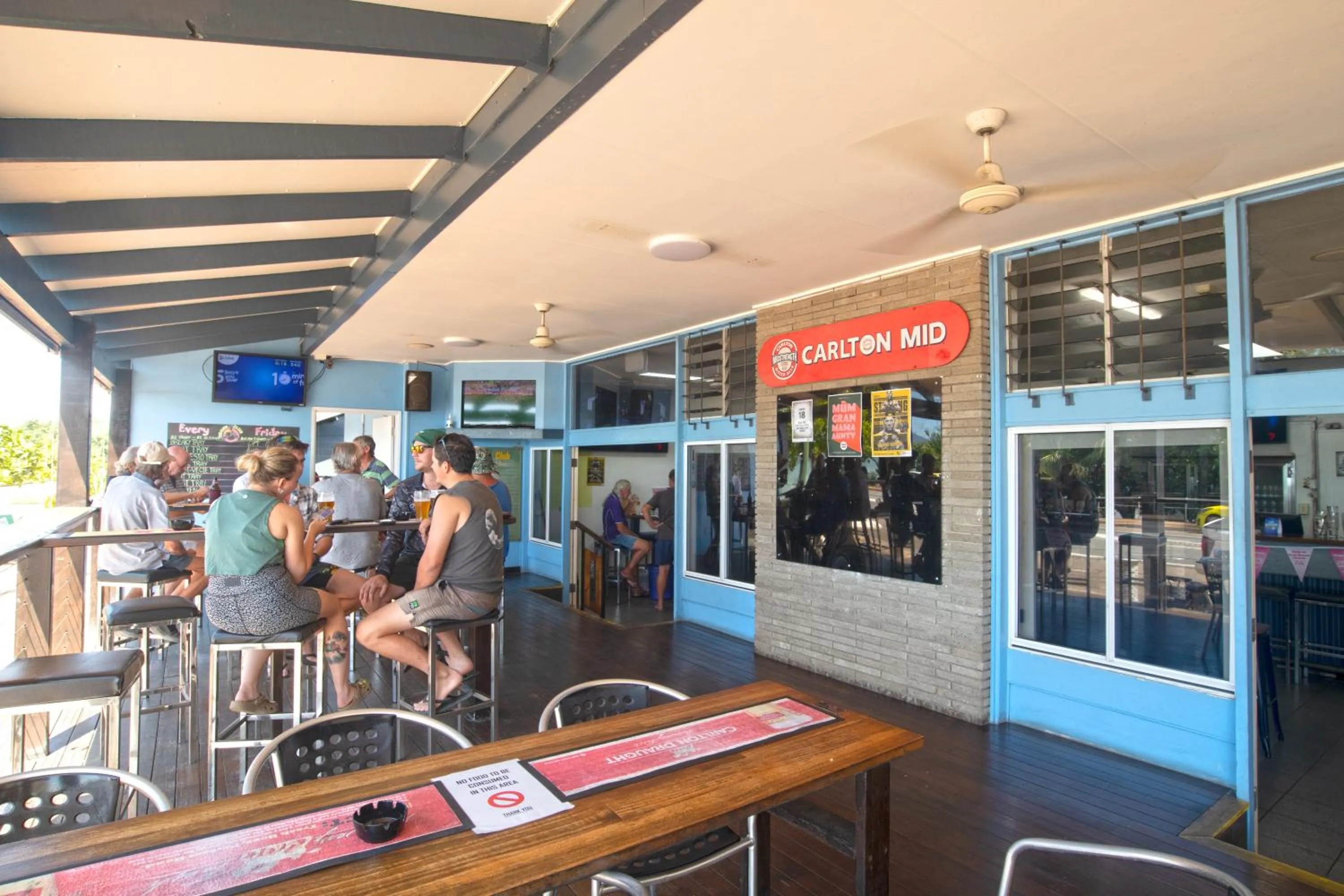 Restaurant/places to eat in Nightcap at Marine Hotel Cardwell