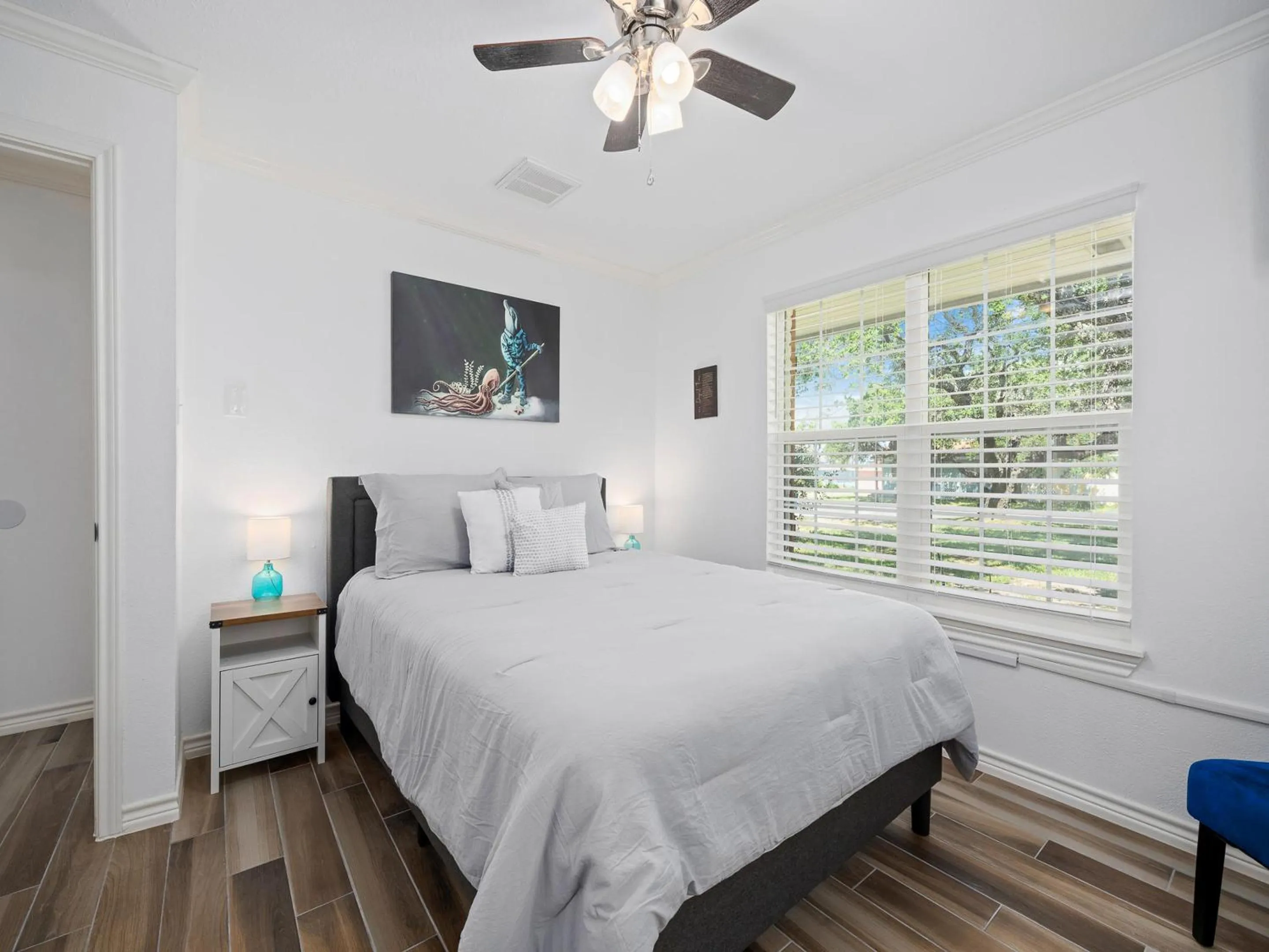 Property building, Bed in Reel Blessing