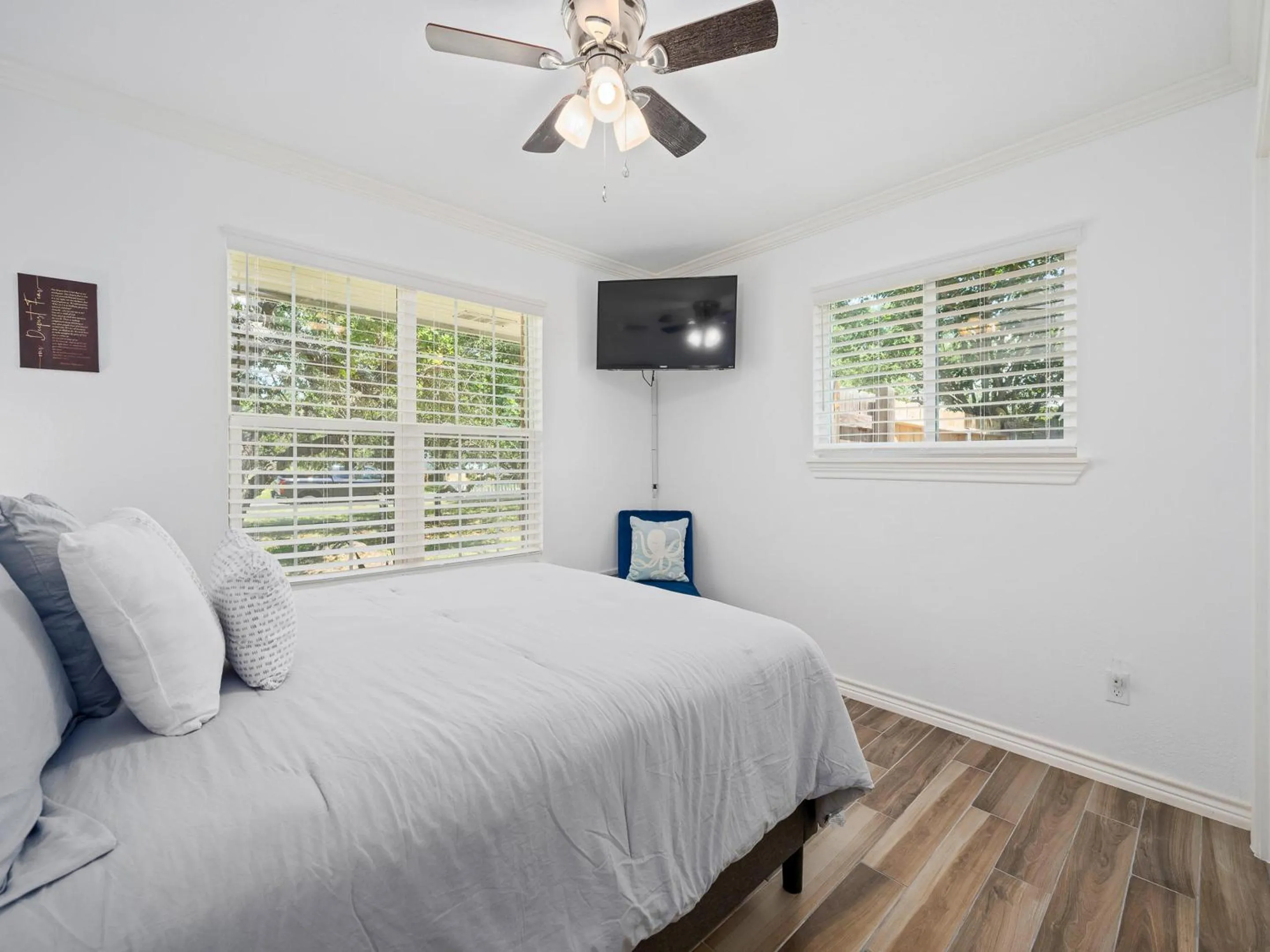 Property building, Bed in Reel Blessing