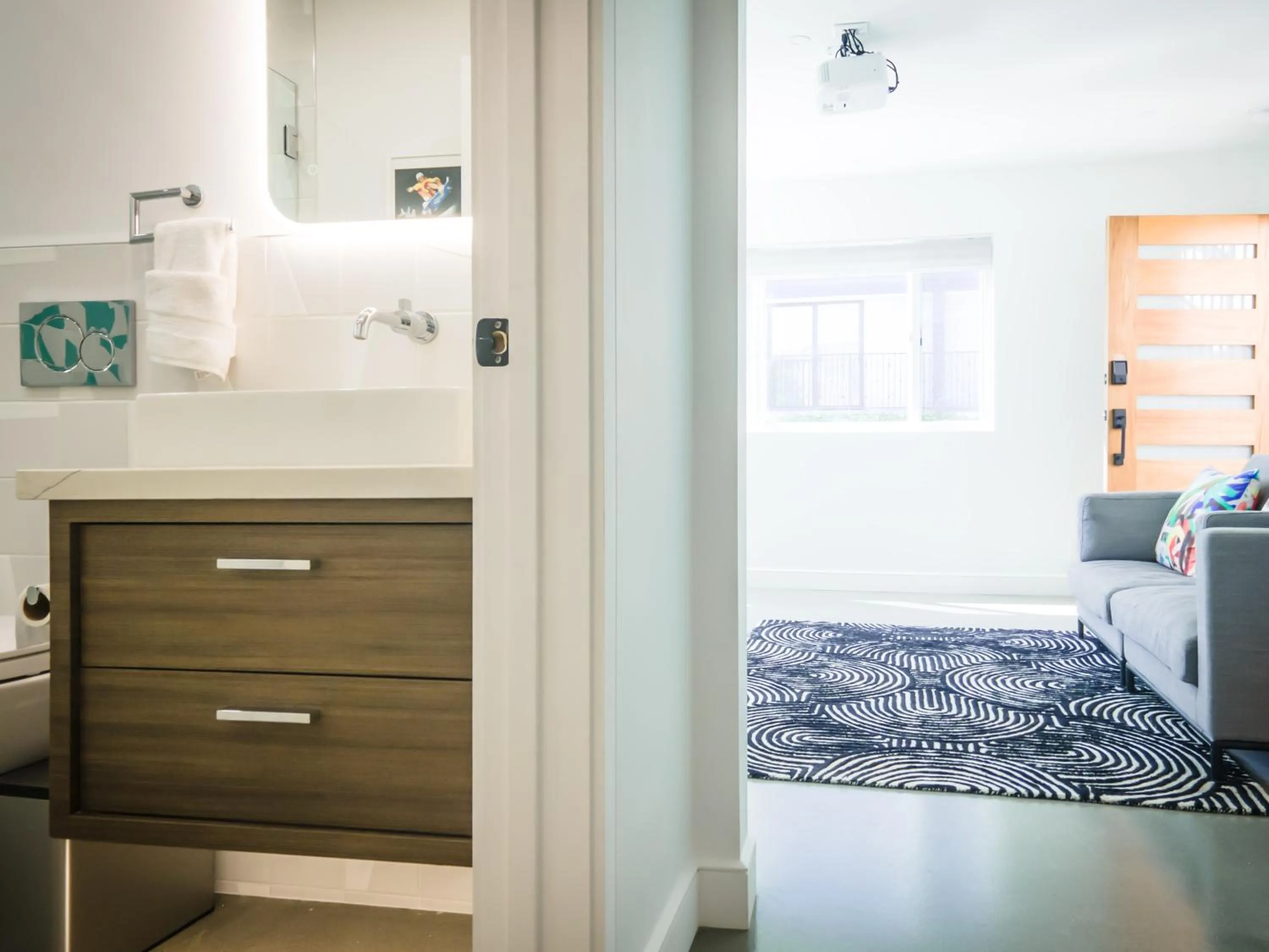 Bathroom, Bed in The Redline Venice