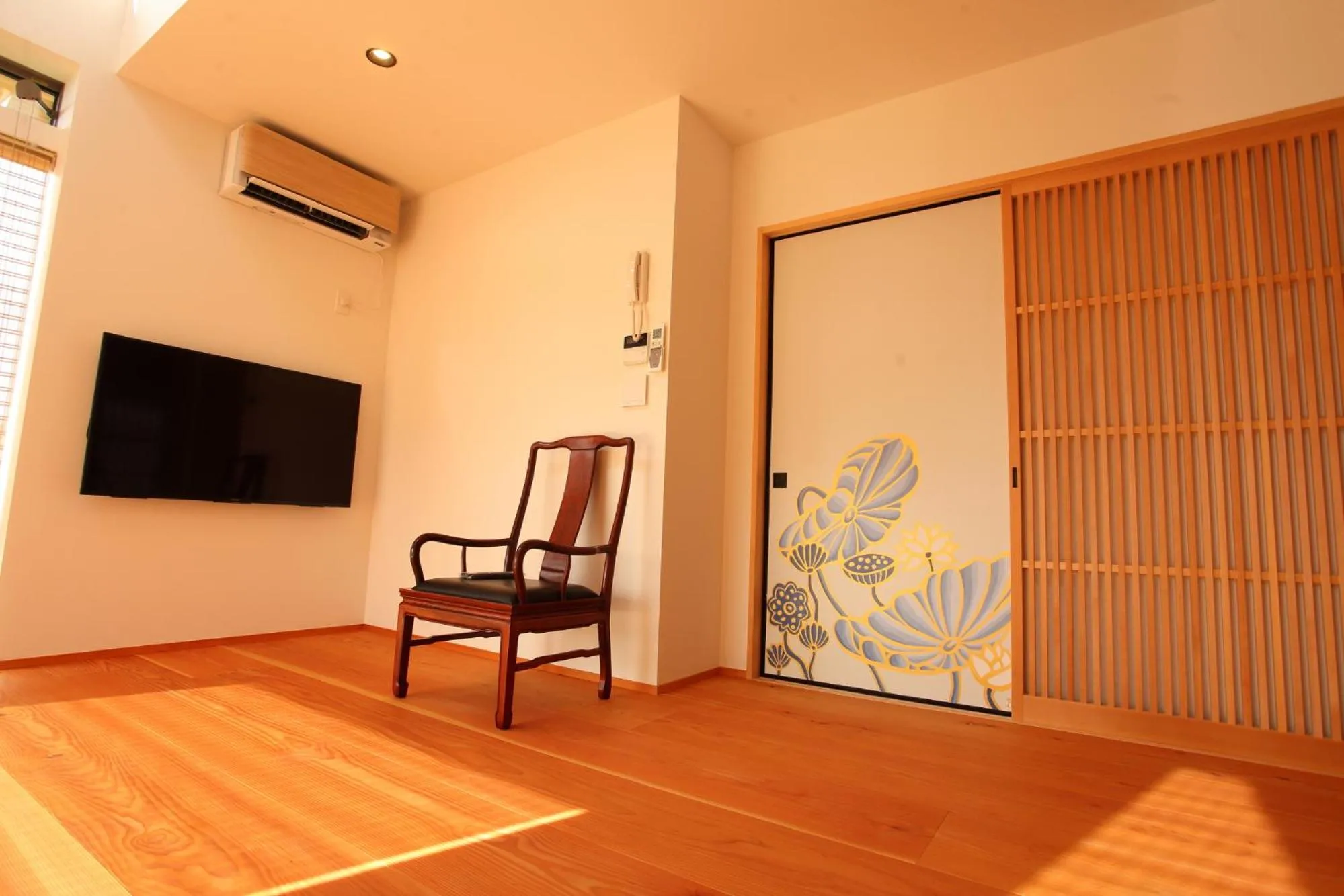 TV and multimedia in Sanjoubou Sansou villa