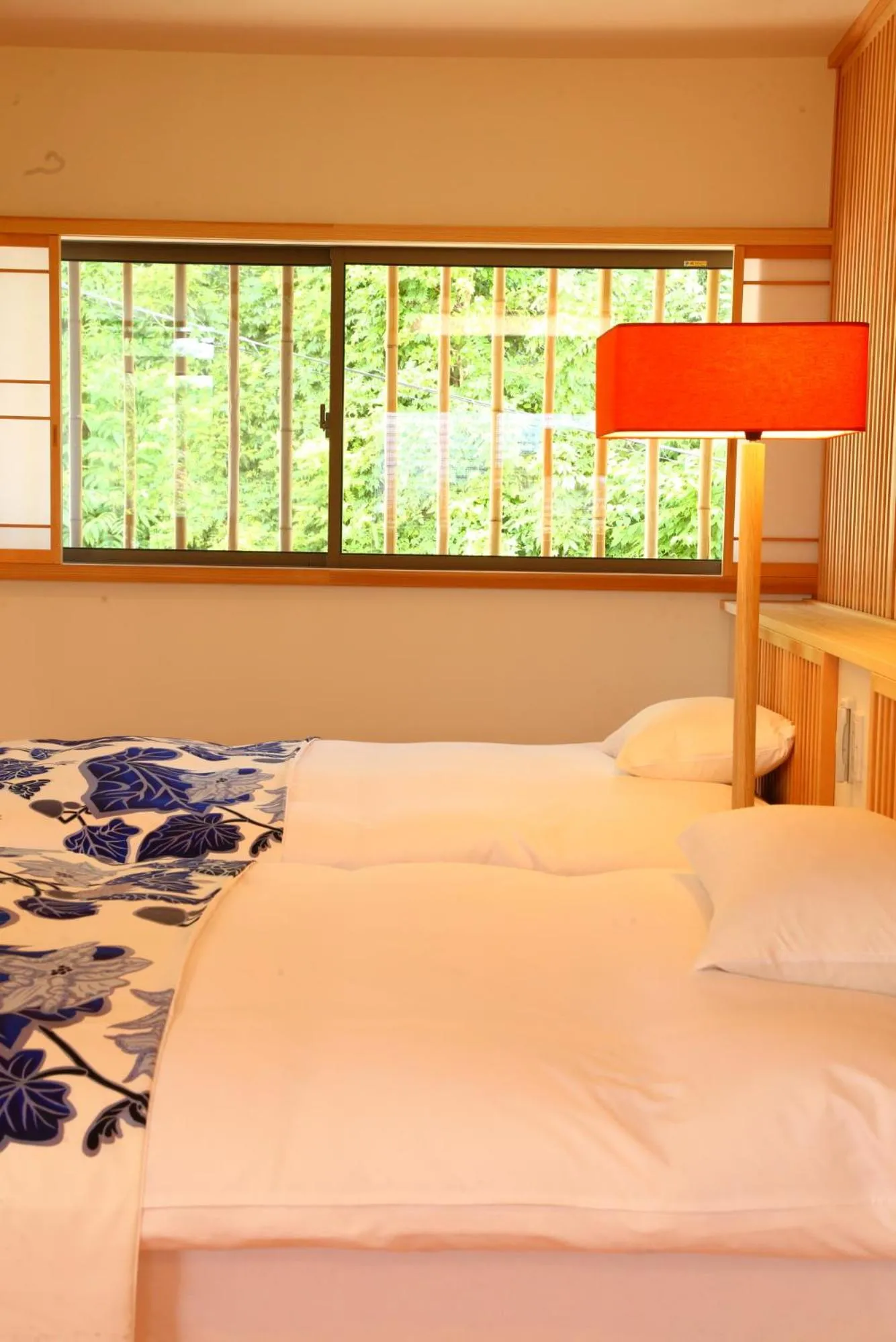 Bedroom, Bed in Sanjoubou Sansou villa