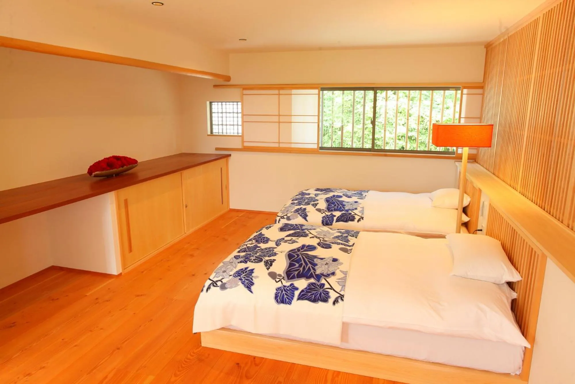 Bedroom, Bed in Sanjoubou Sansou villa