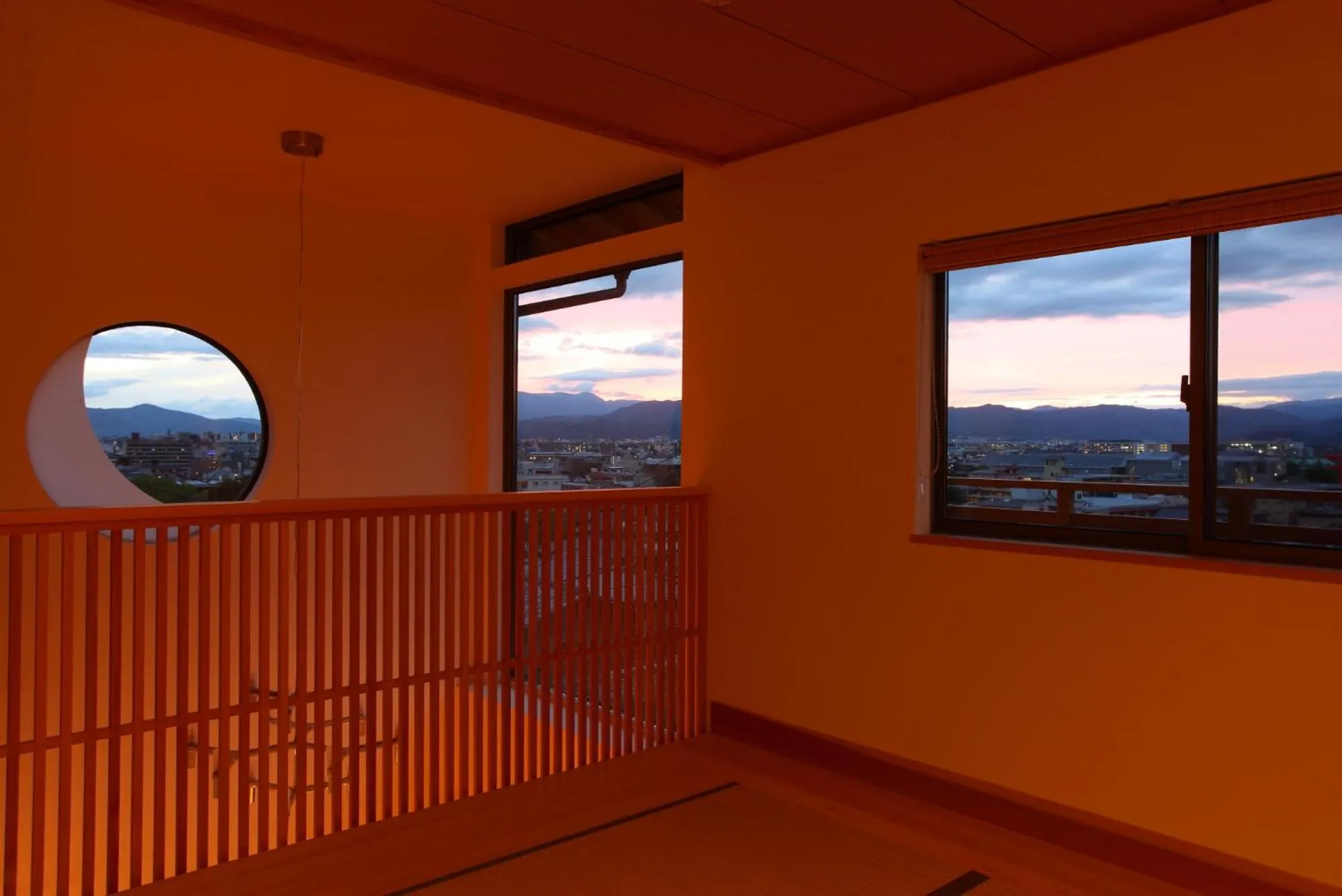 Sunrise in Sanjoubou Sansou villa