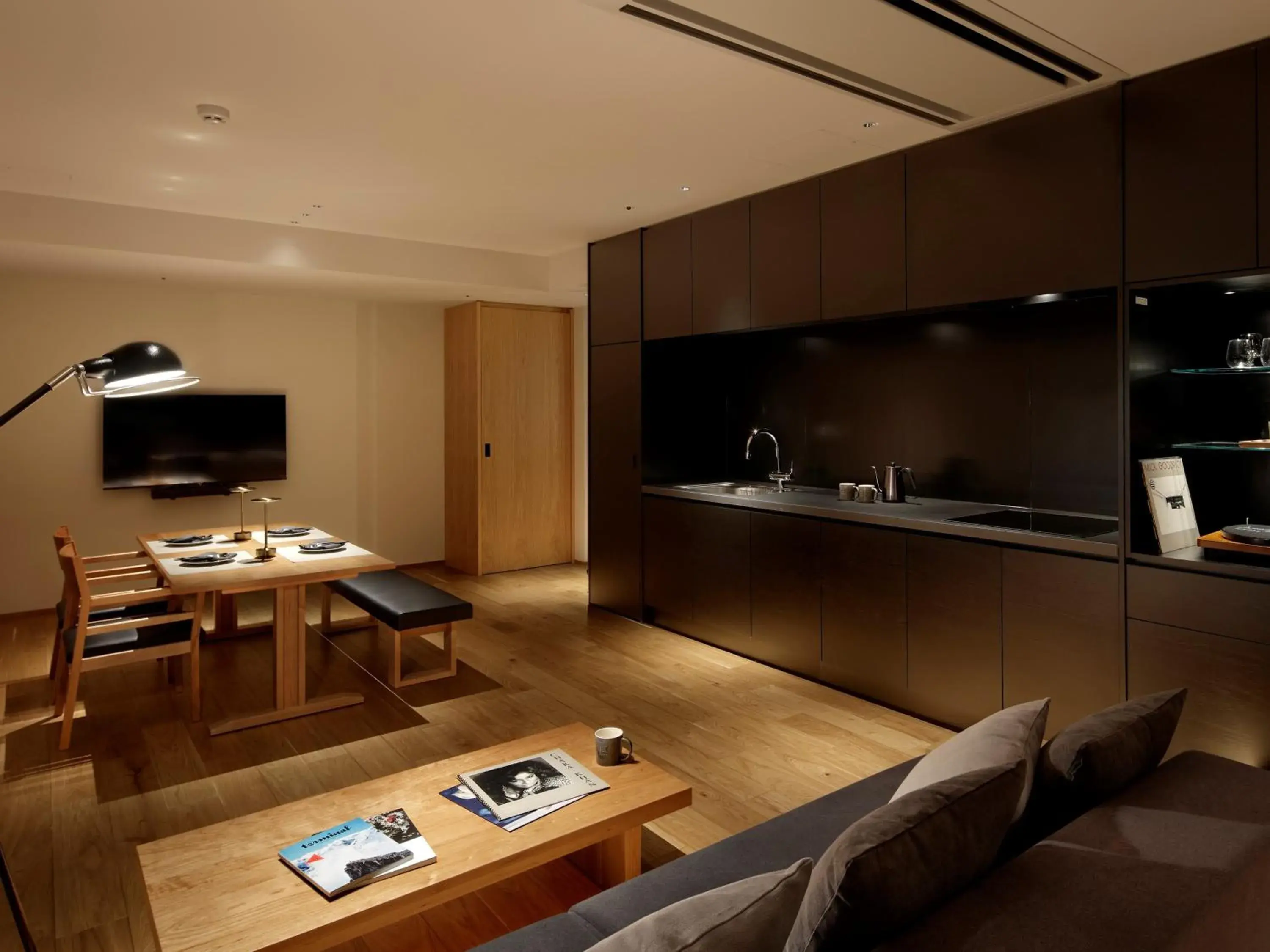 TV and multimedia in HIDEOUT TV and multimedia in HIDEOUT