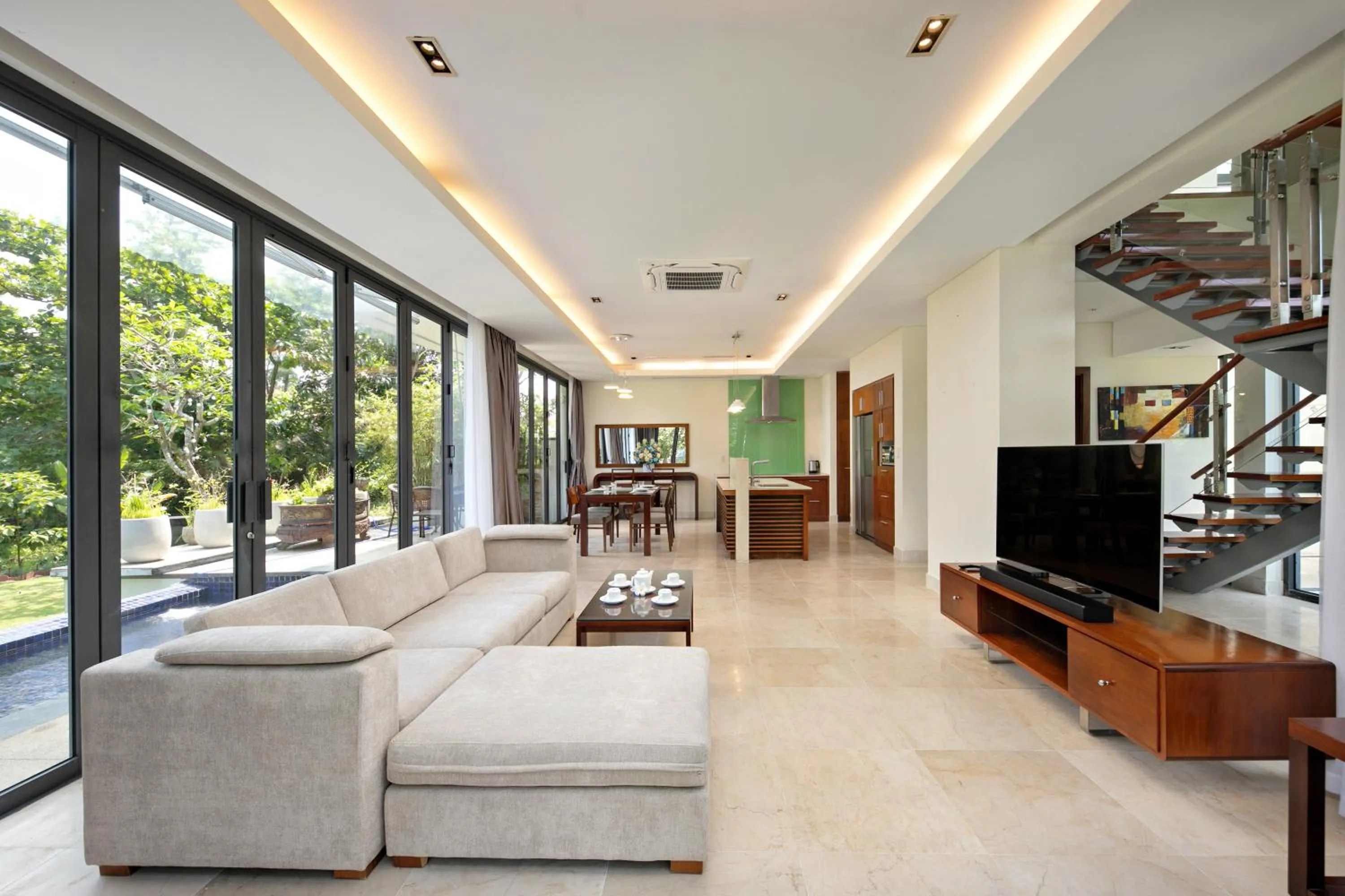 TV and multimedia in Memories Holiday beach villa Da Nang