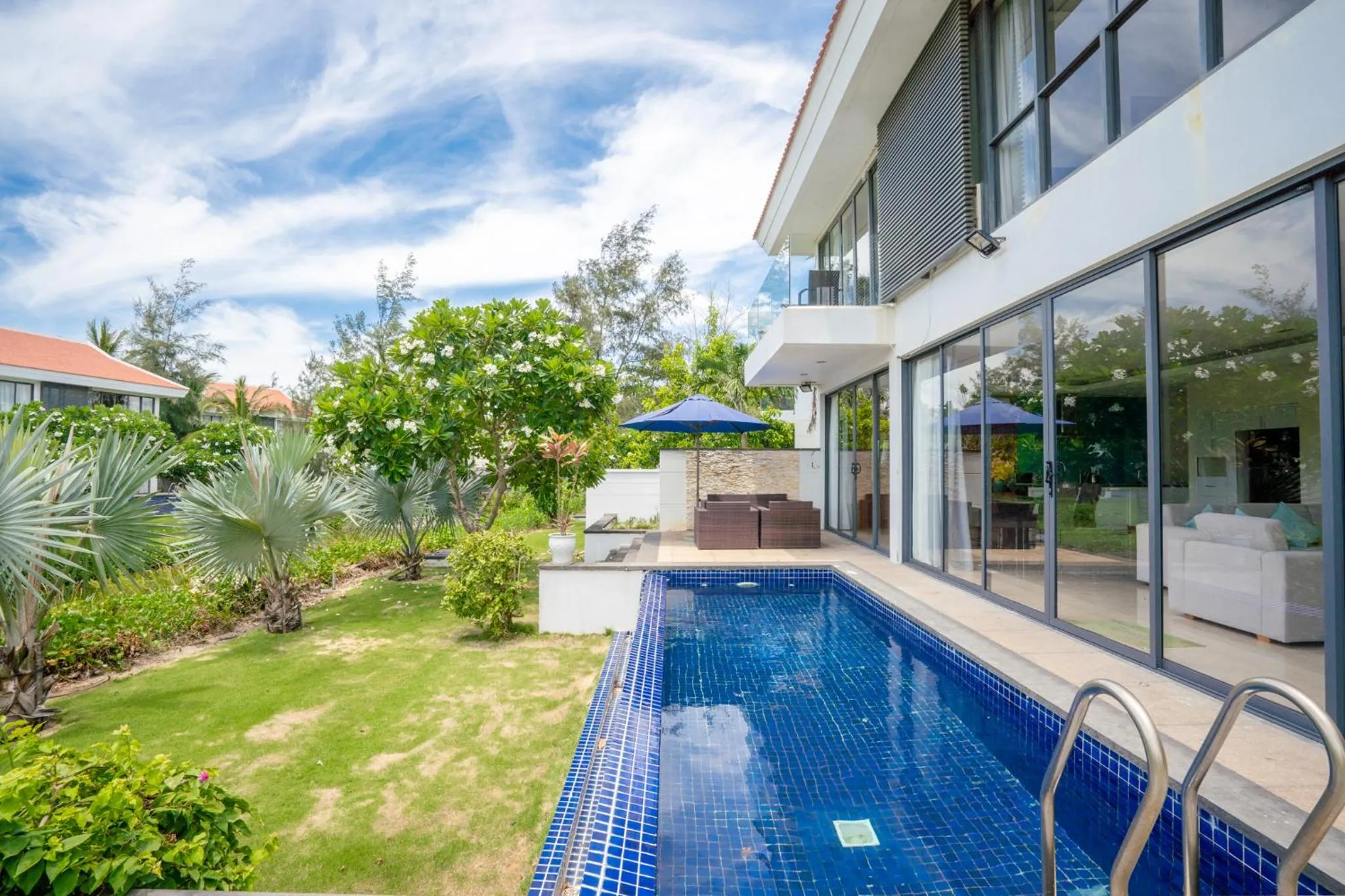 Property building in Memories Holiday beach villa Da Nang