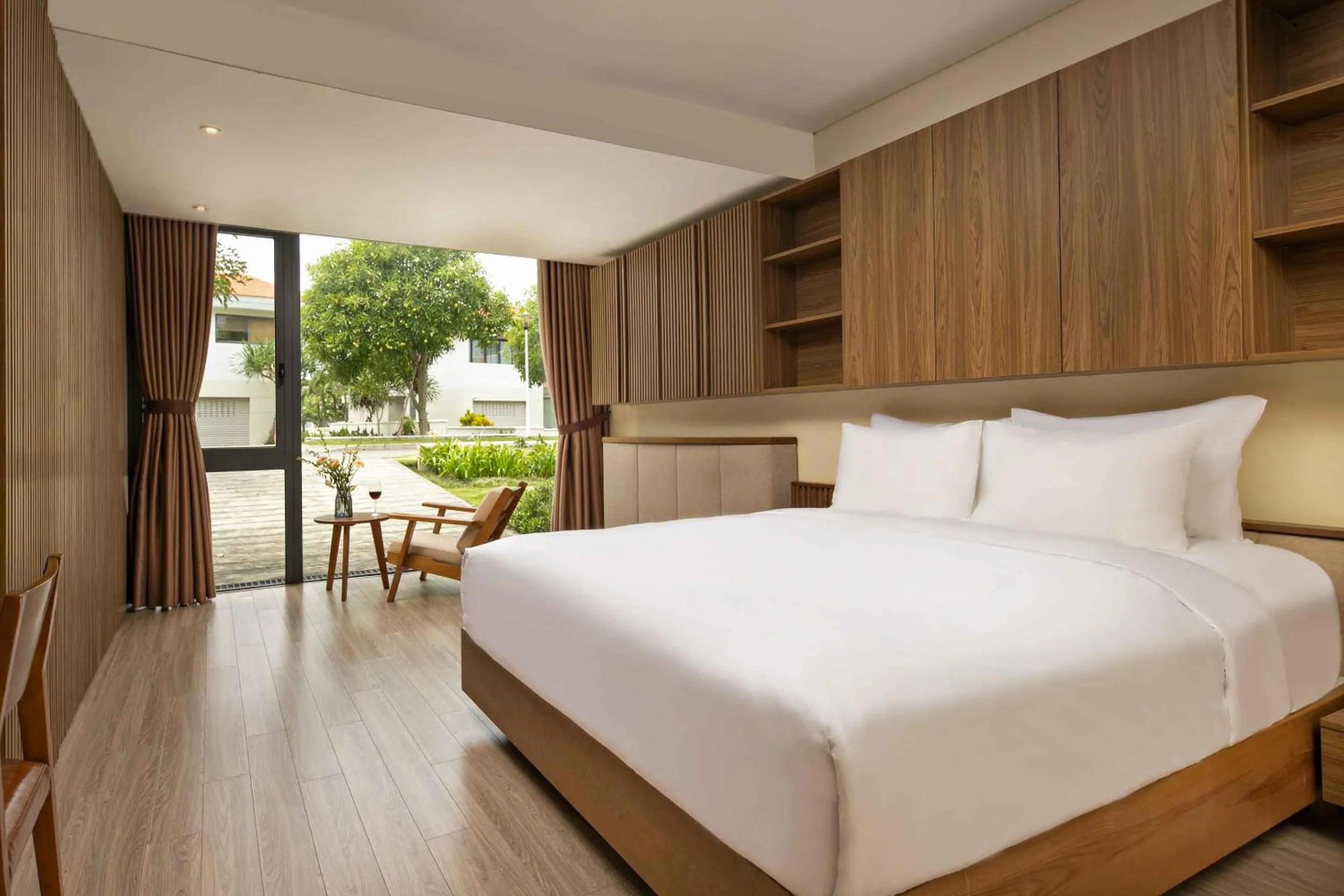 Bed in Memories Holiday beach villa Da Nang