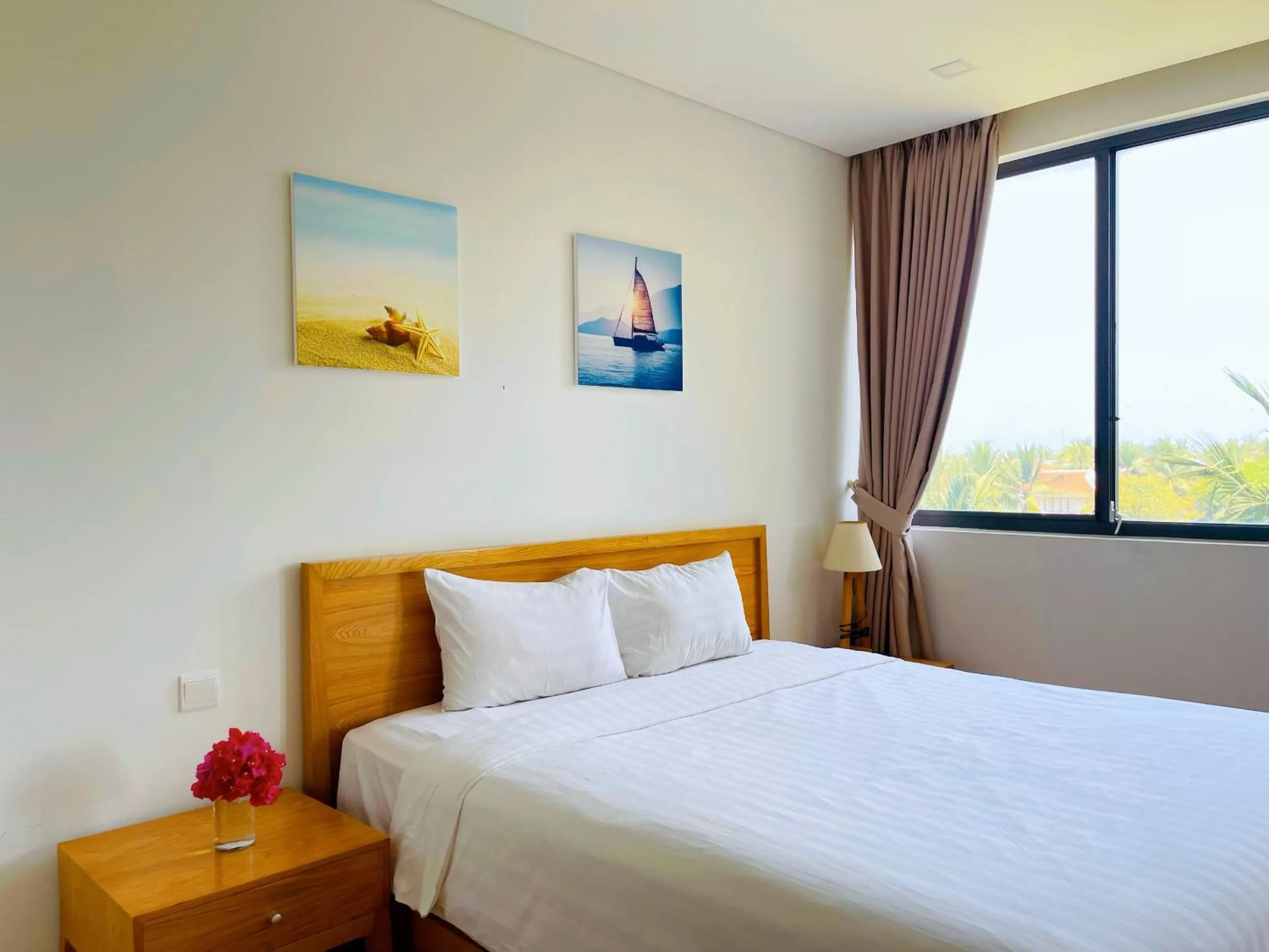 Bedroom, Bed in Memories Holiday beach villa Da Nang