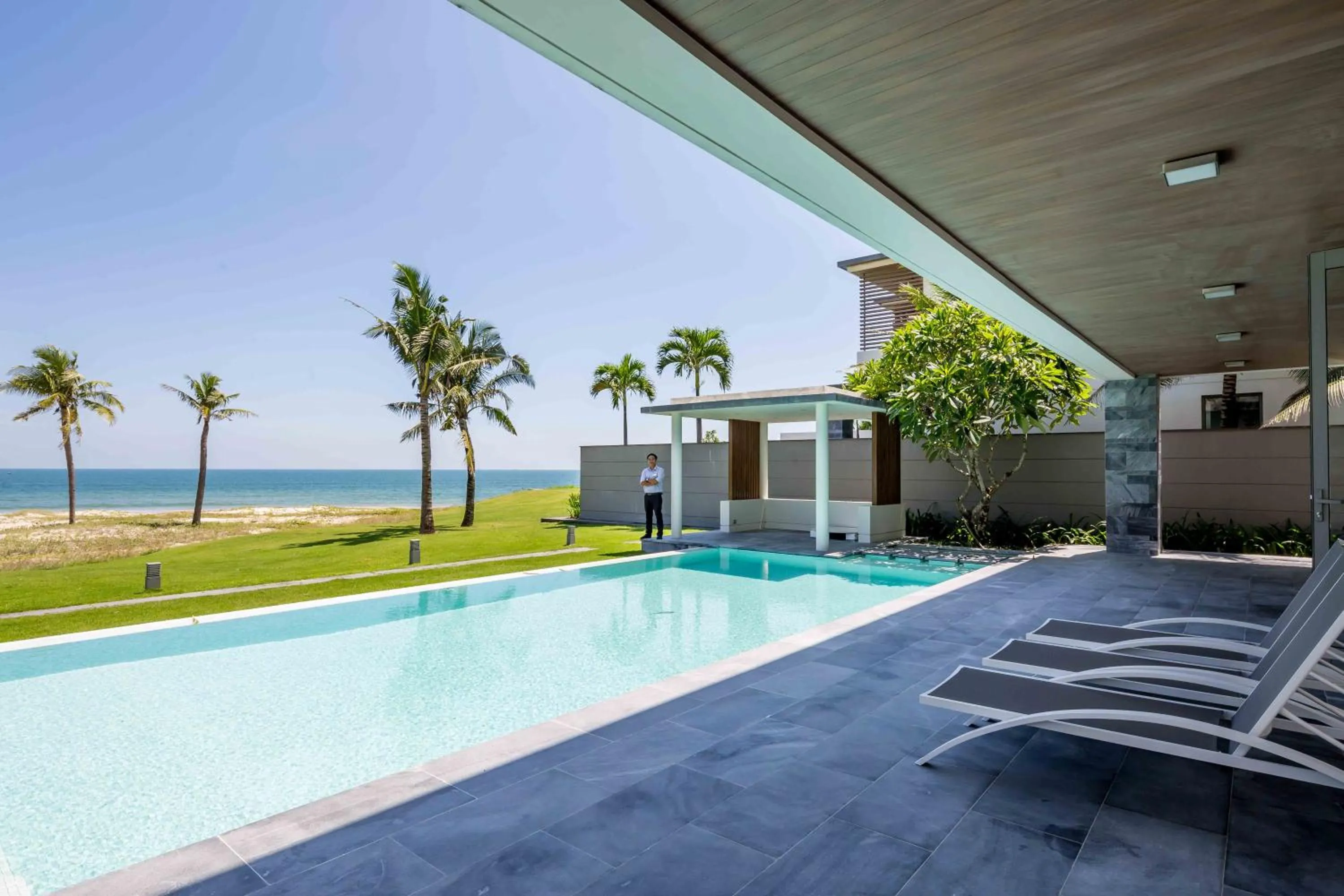 Balcony/Terrace in Memories Holiday beach villa Da Nang