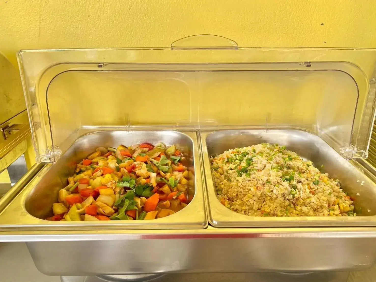 Food in Anyavee Chom By The Sea Food in Anyavee Chom By The Sea