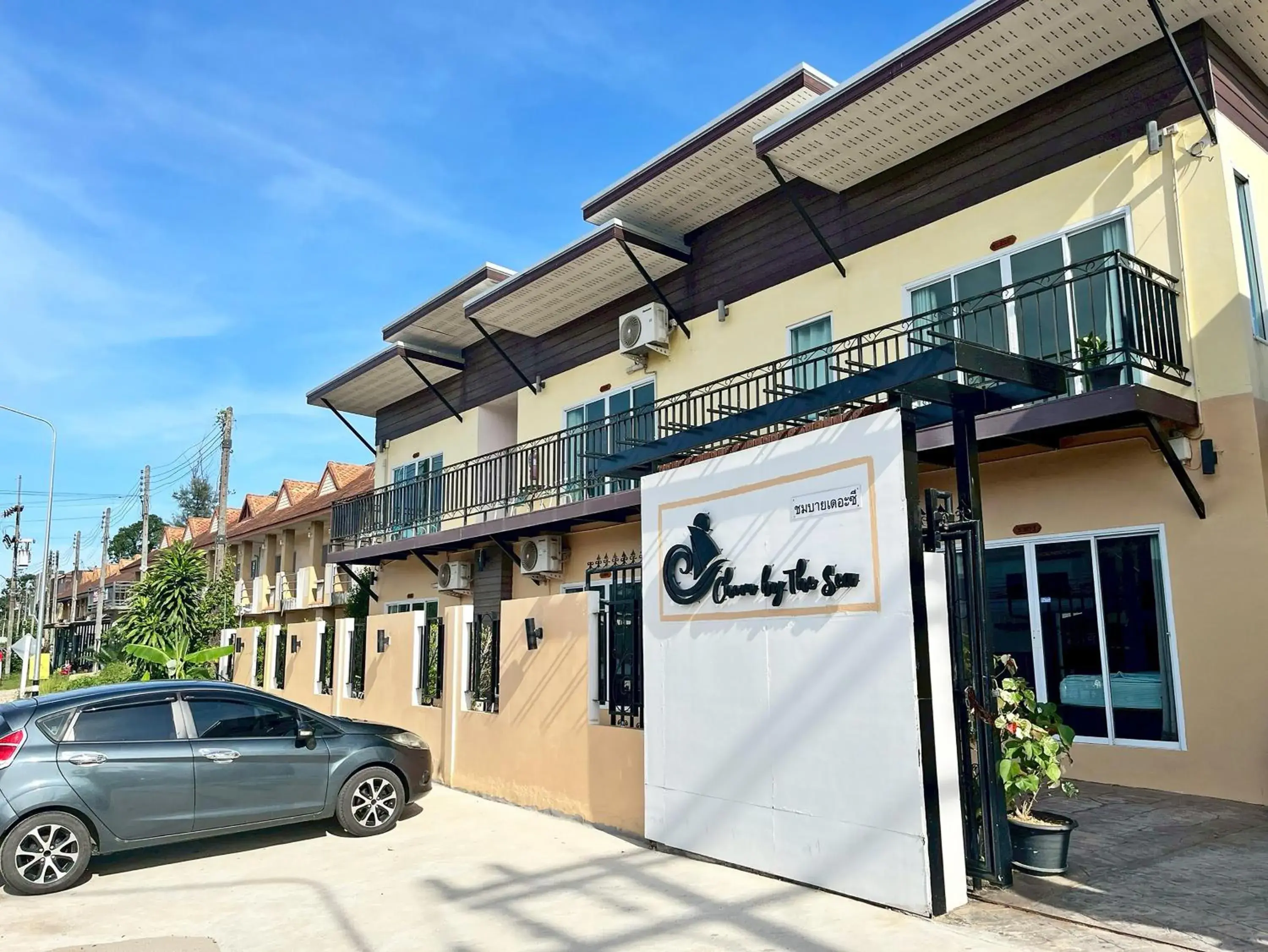 Property building in Anyavee Chom By The Sea Property building in Anyavee Chom By The Sea