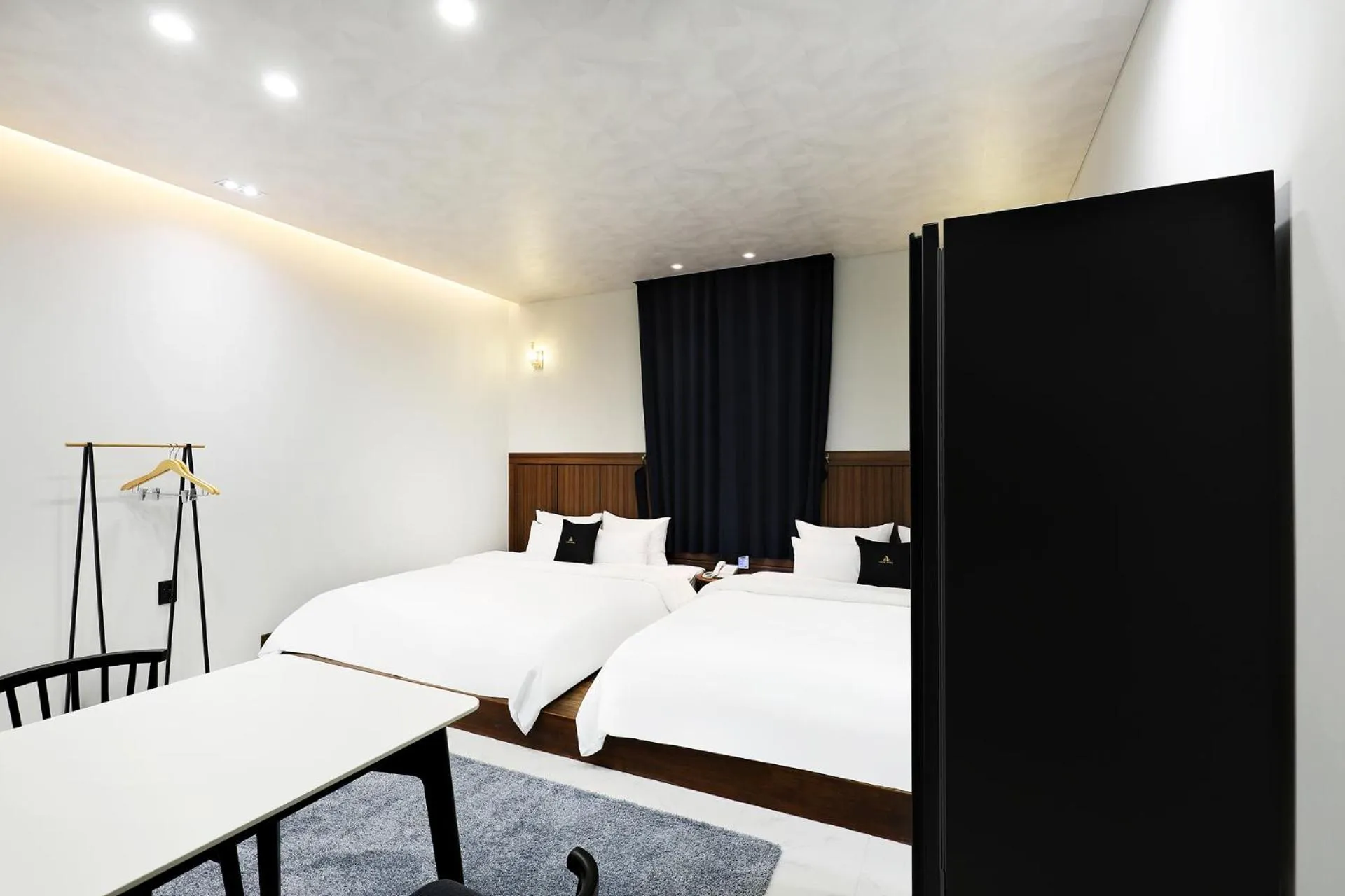 Bed in Chuncheon Intro Family hotel