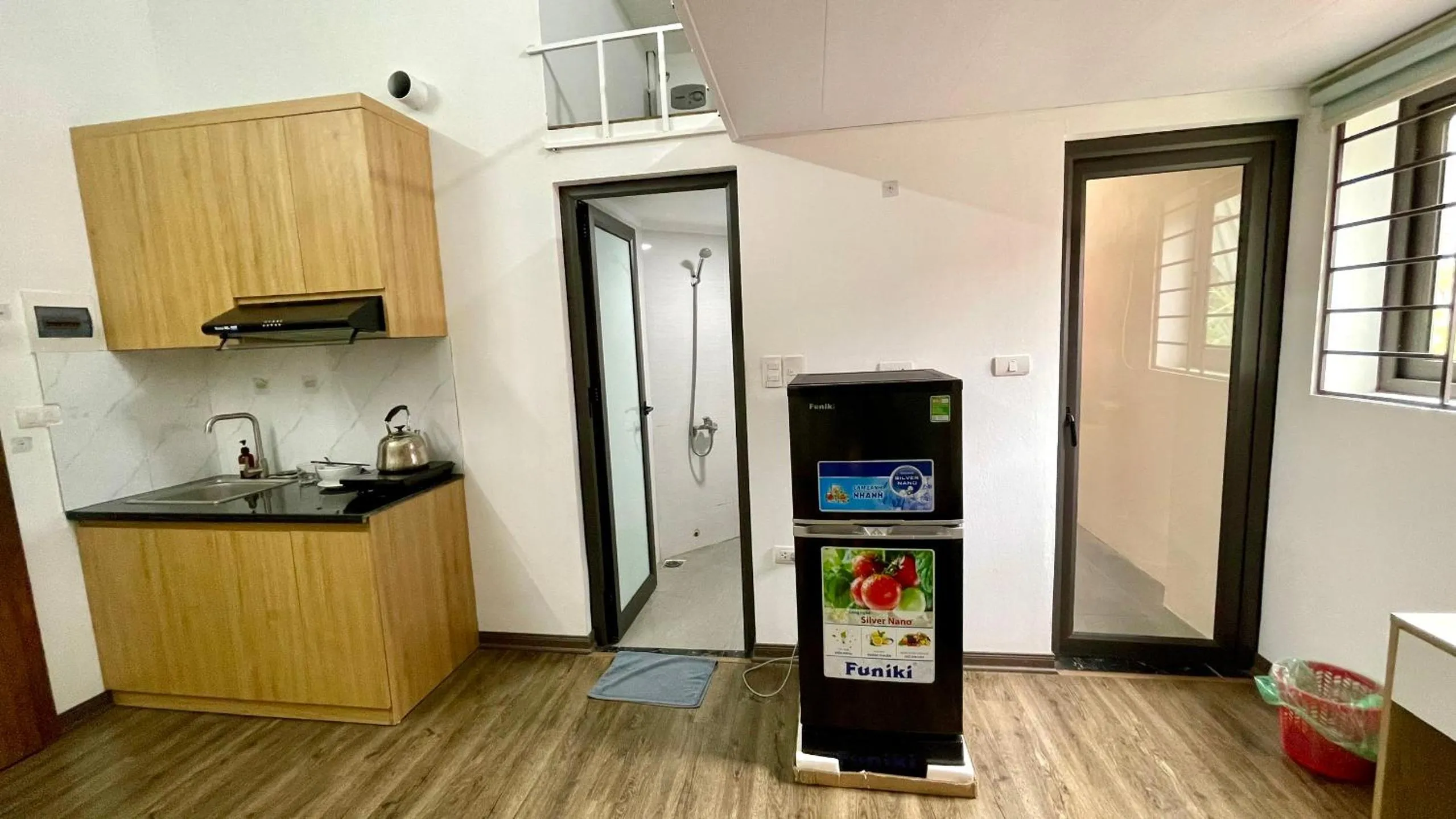 Era Apartment Khuc Thua Du