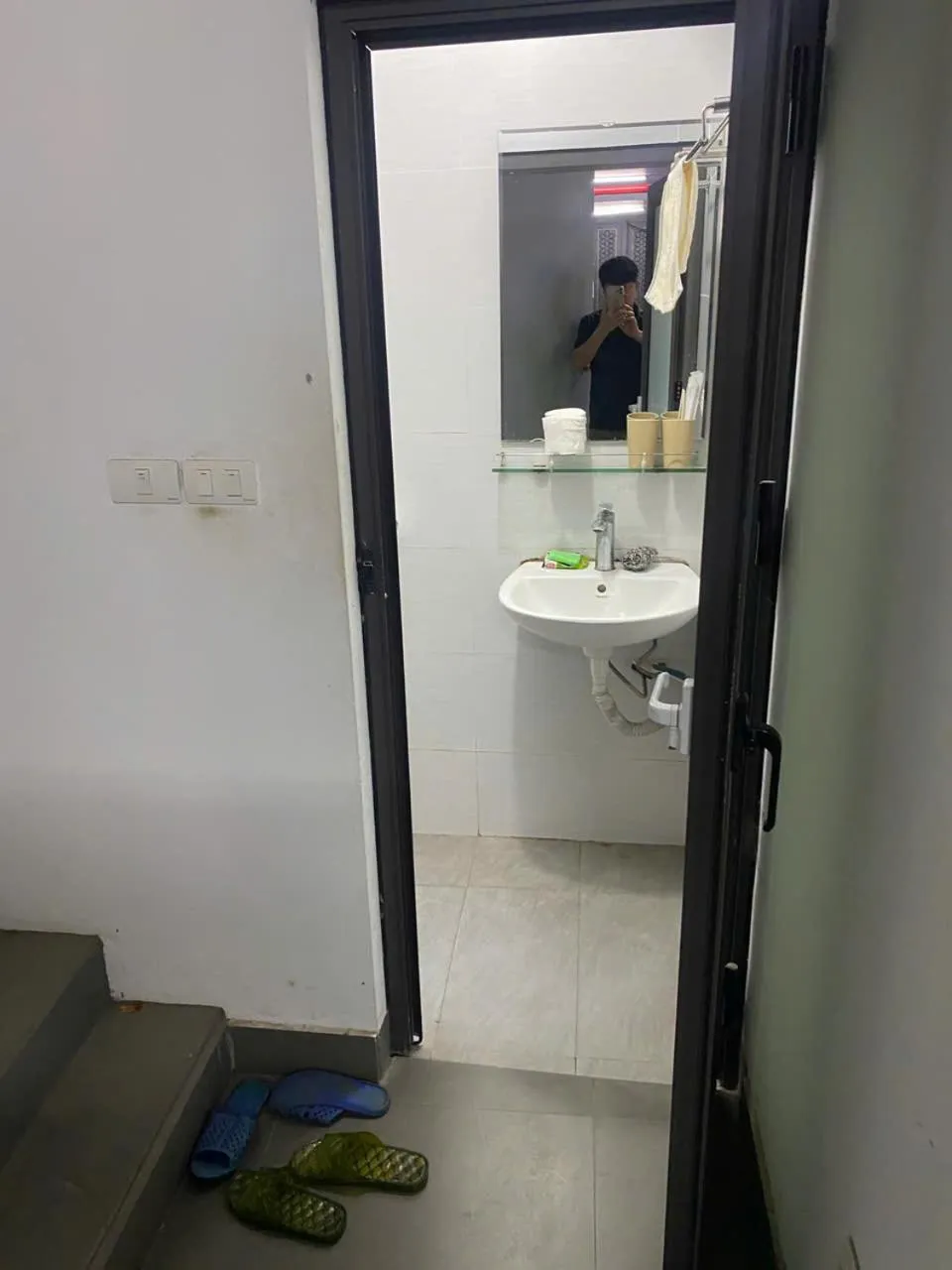 Era Apartment Khuc Thua Du