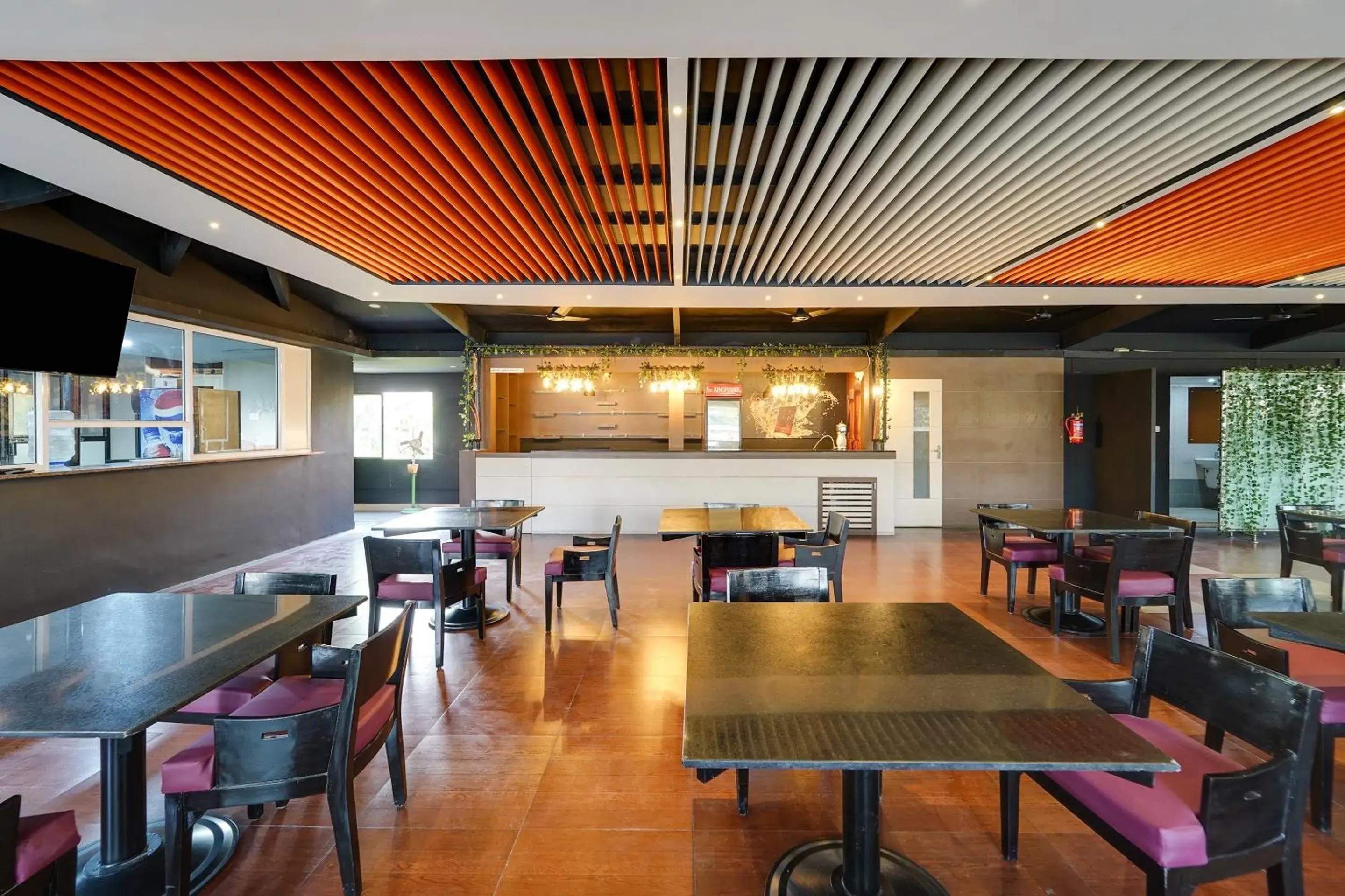 Restaurant/places to eat in Super Townhouse Davis Let Bangalore Restaurant/places to eat in Super Townhouse Davis Let Bangalore