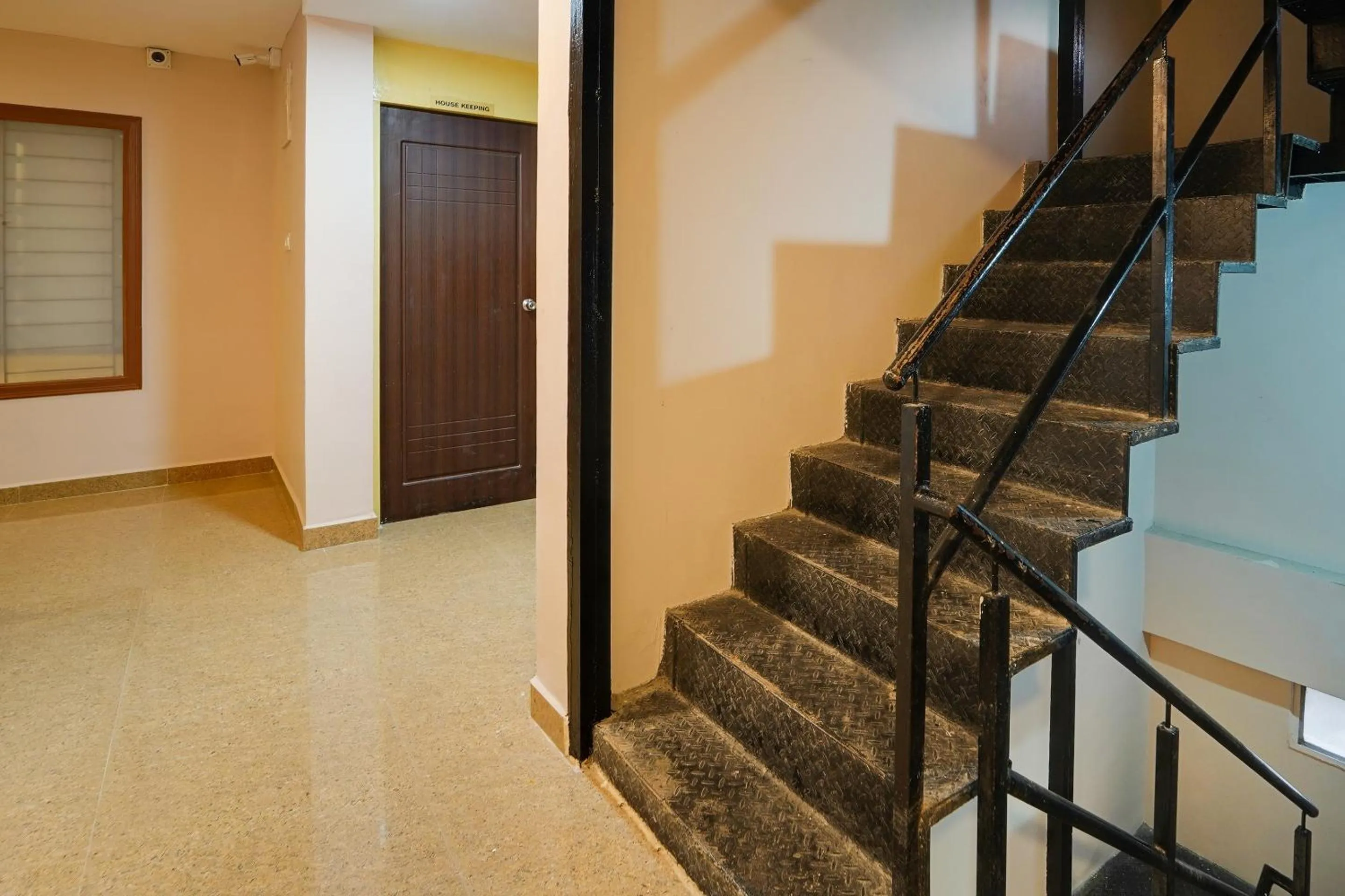 Facade/entrance in Super Townhouse Davis Let Bangalore